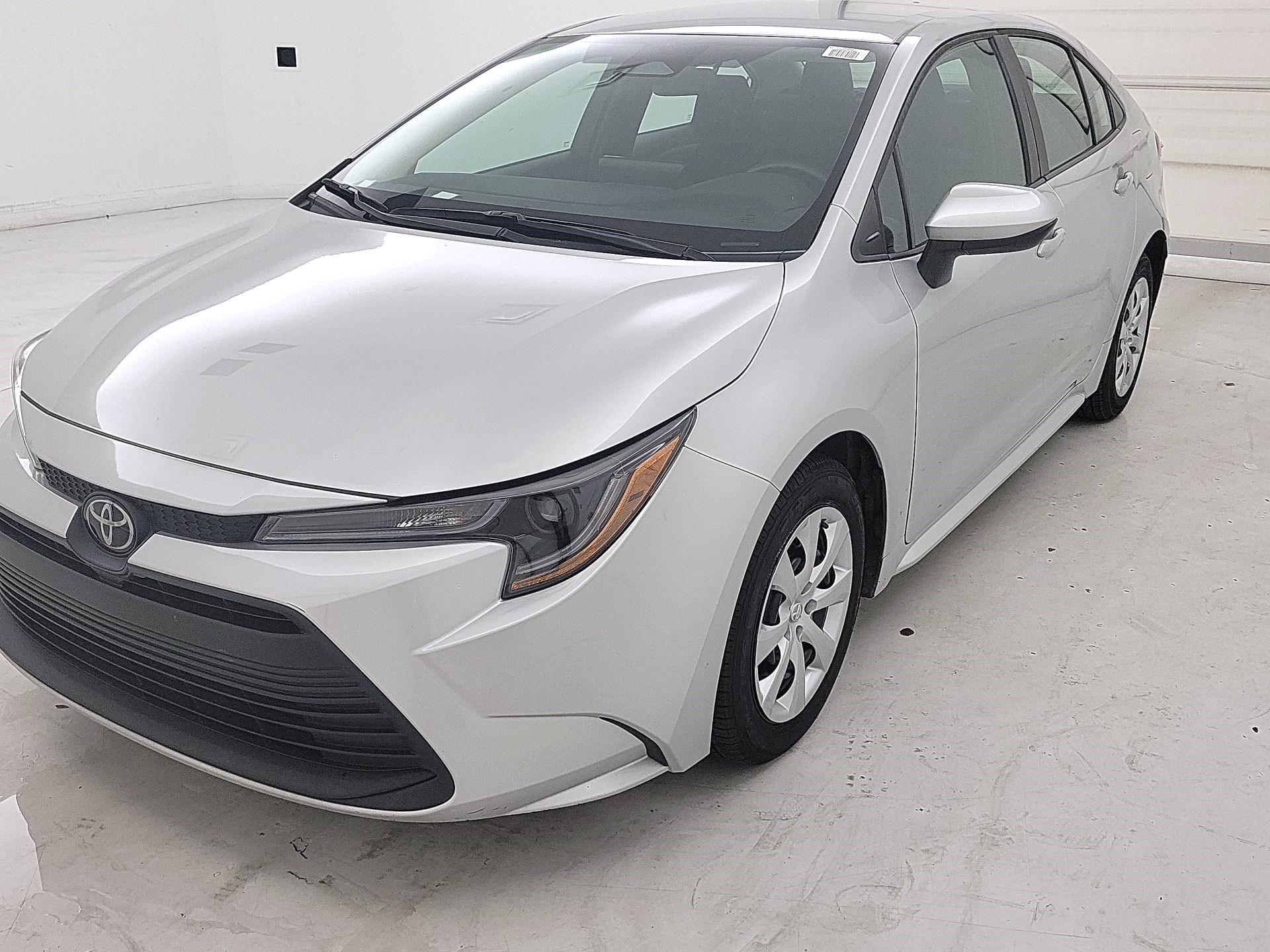 Thumbnail: 2024 Toyota Corolla - 3