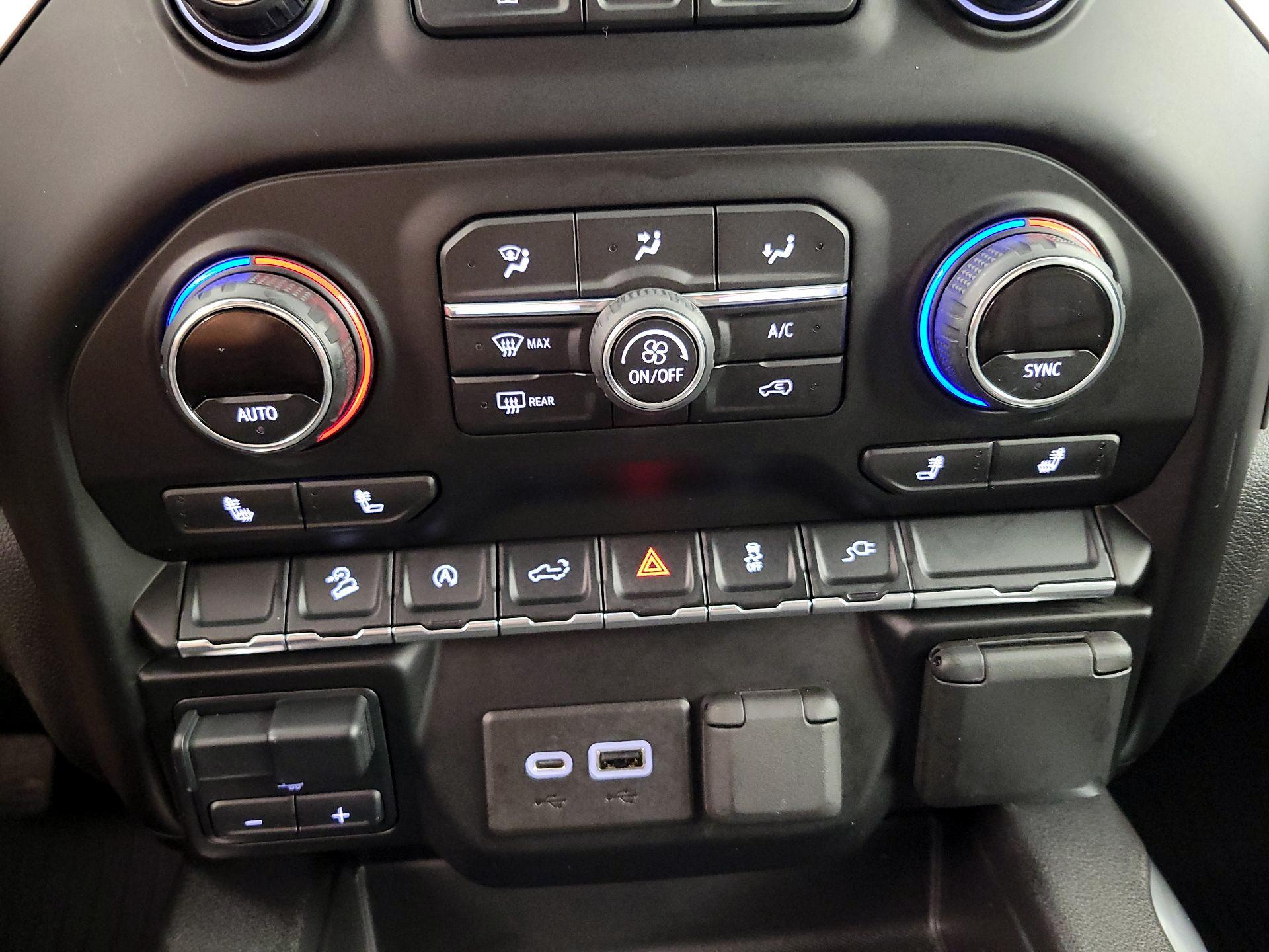 Thumbnail: 2021 Chevrolet Silverado 1500 - 16