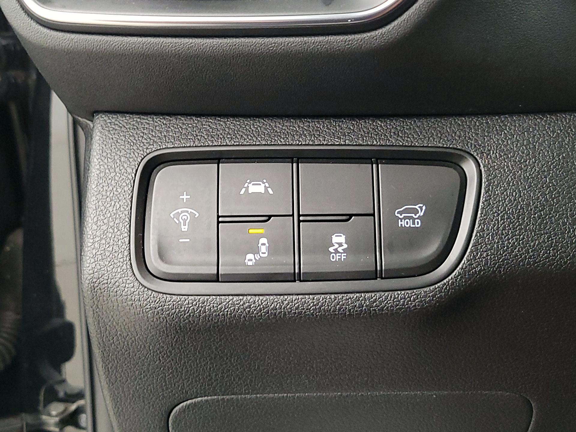 Thumbnail: 2020 Hyundai Santa Fe - 13