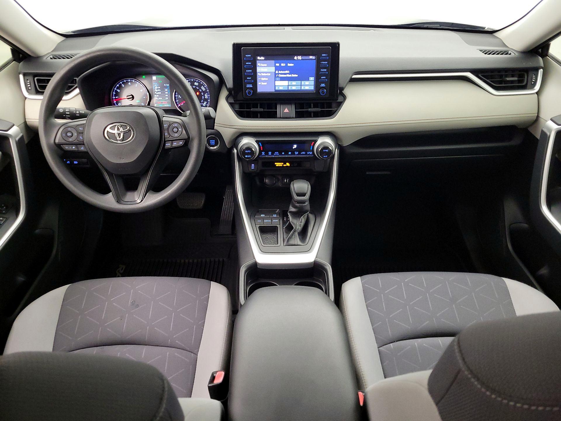 Thumbnail: 2019 Toyota RAV4 - 9