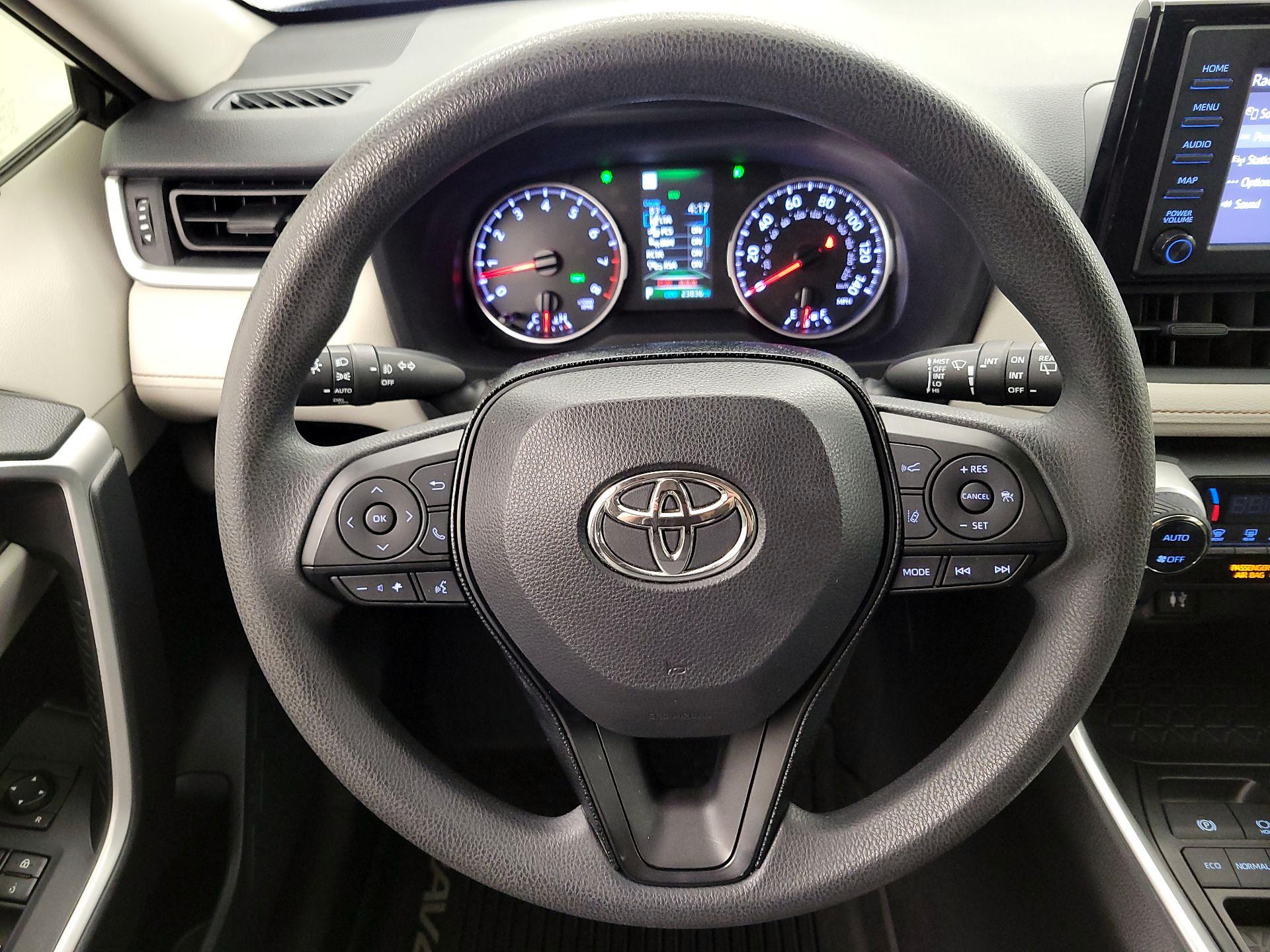 Thumbnail: 2019 Toyota RAV4 - 10
