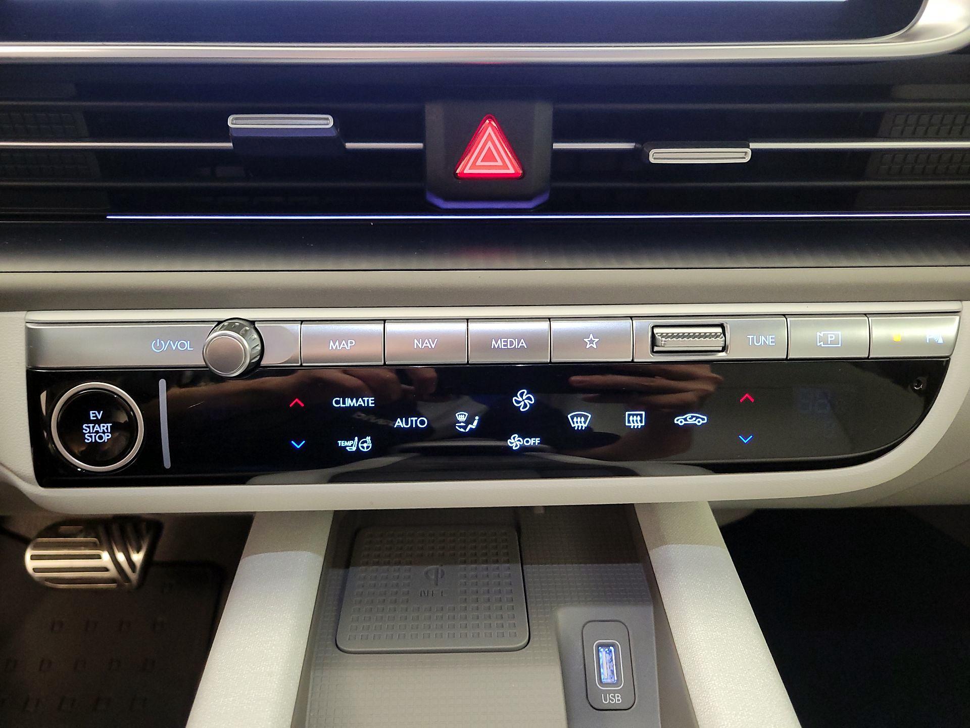 Thumbnail: 2025 Hyundai Ioniq 6 - 17