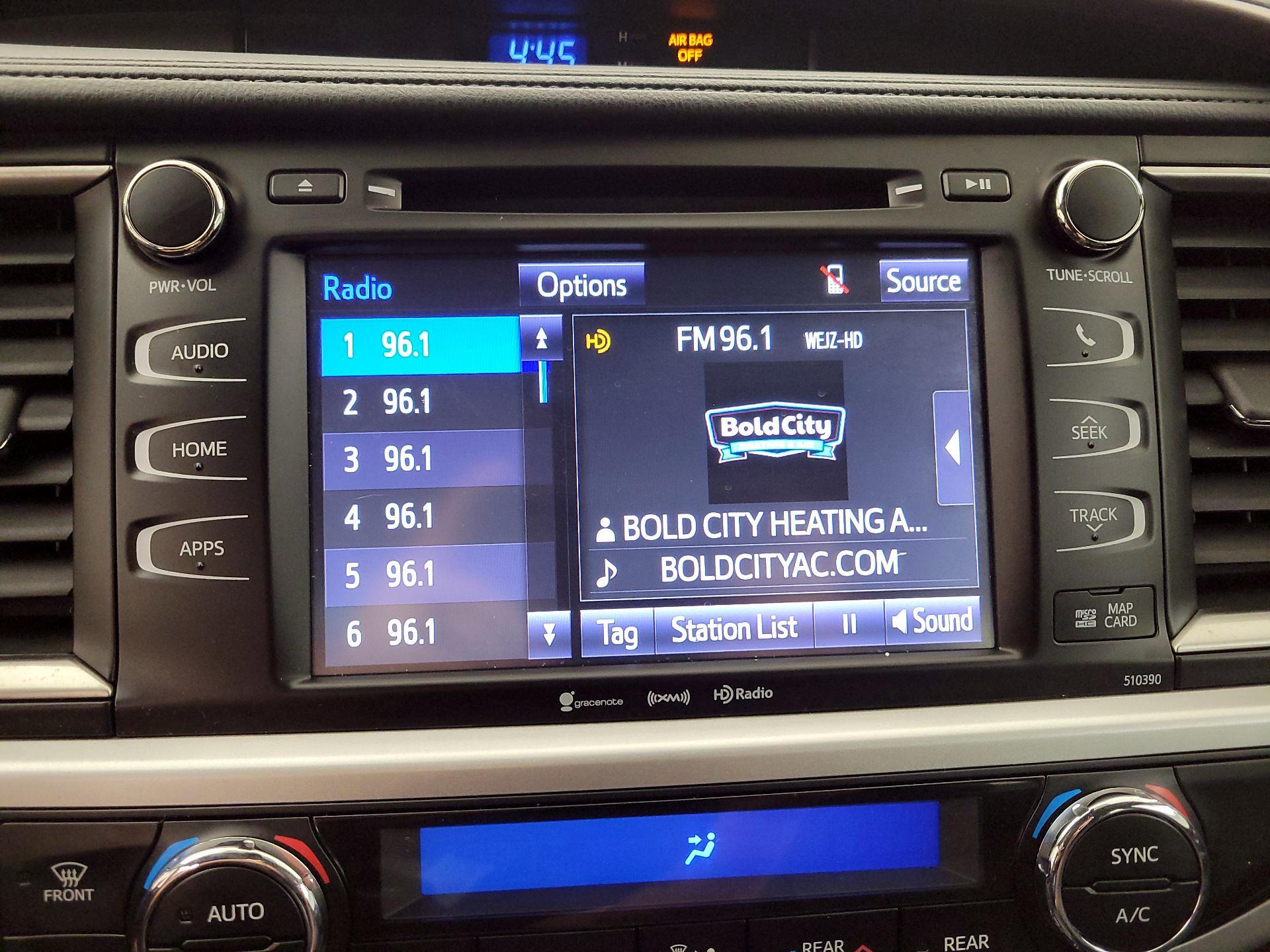 Thumbnail: 2019 Toyota Highlander - 15