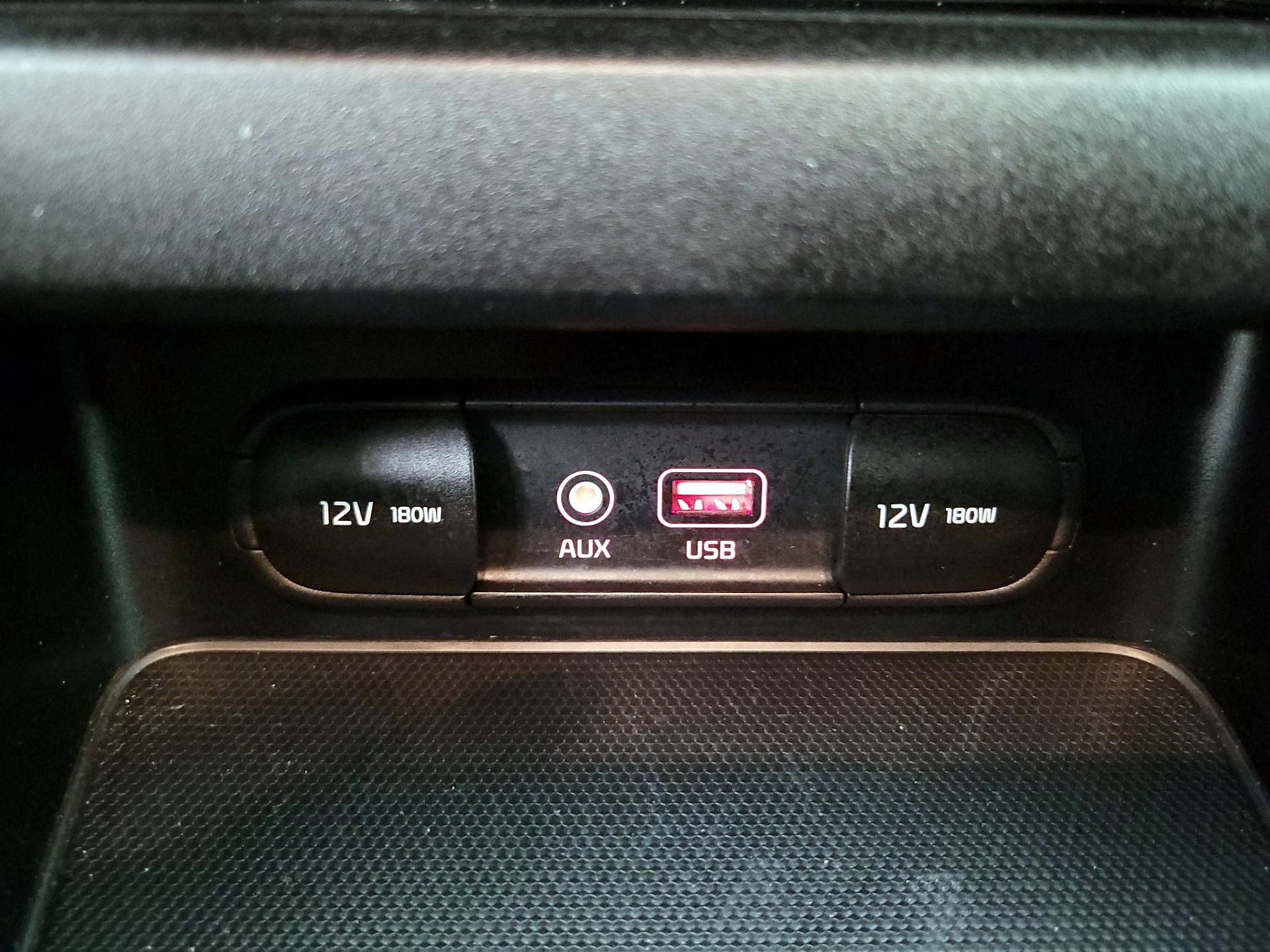 Thumbnail: 2019 Kia Forte - 18