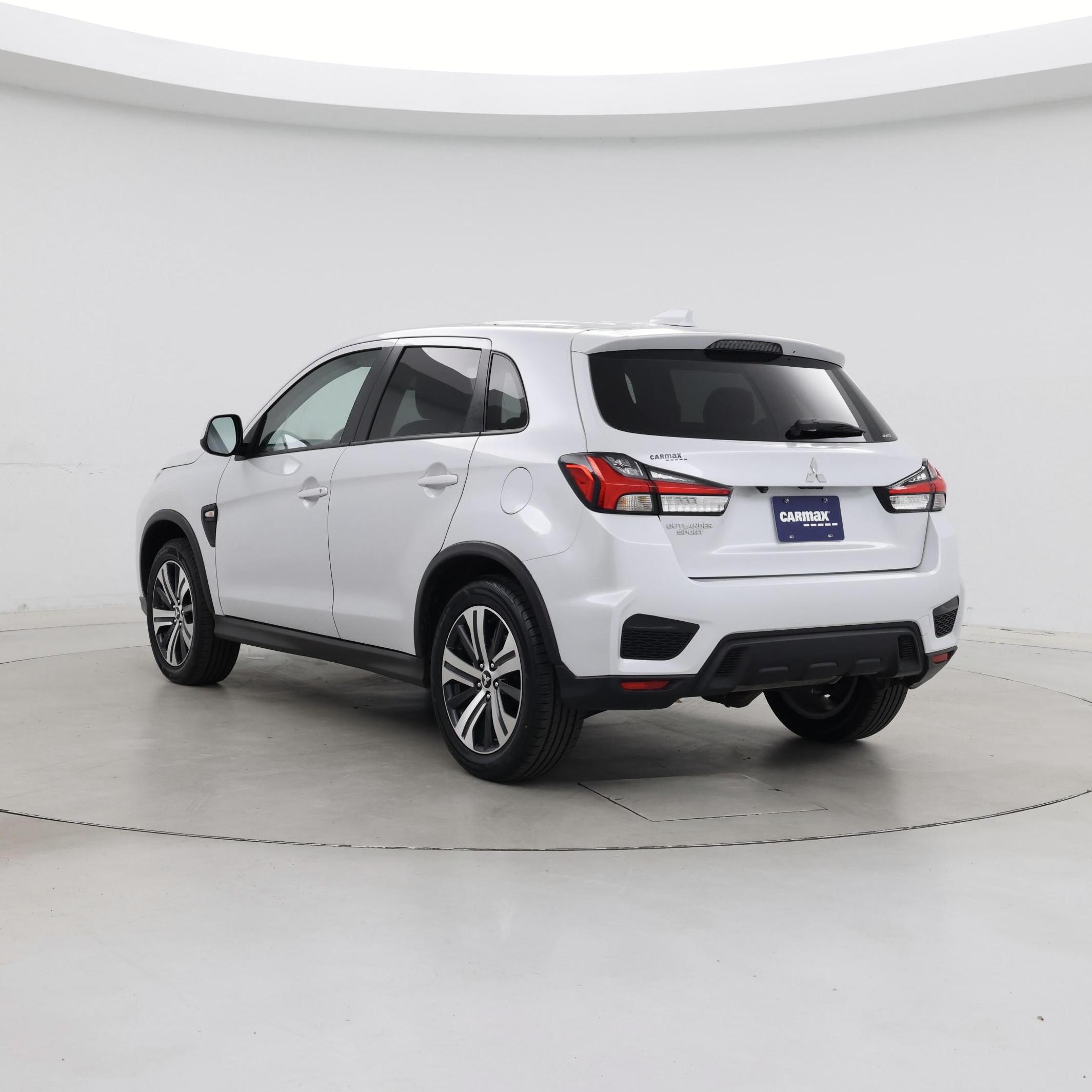 Thumbnail: 2023 Mitsubishi Outlander Sport - 2