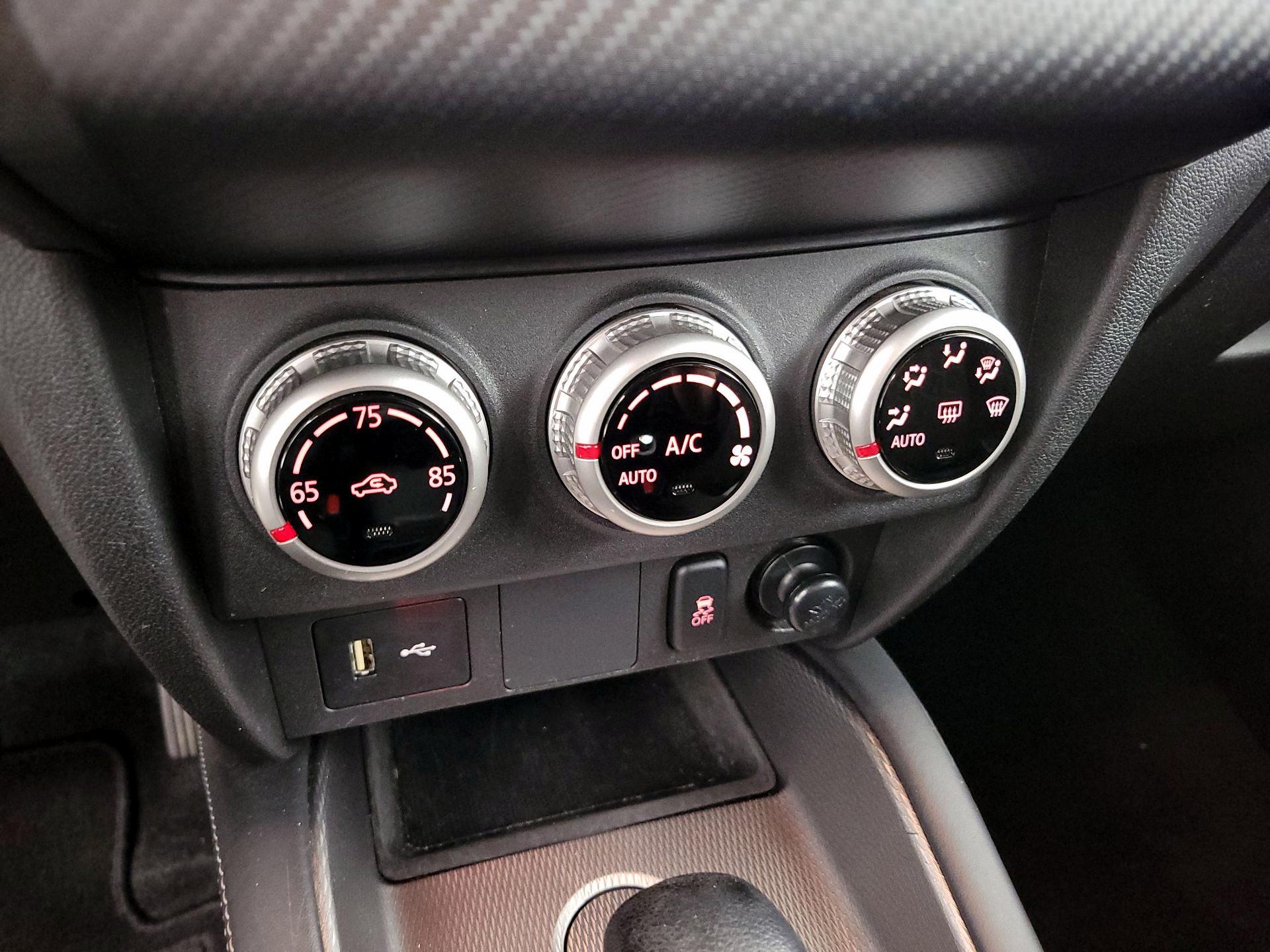 Thumbnail: 2022 Mitsubishi Outlander Sport - 16