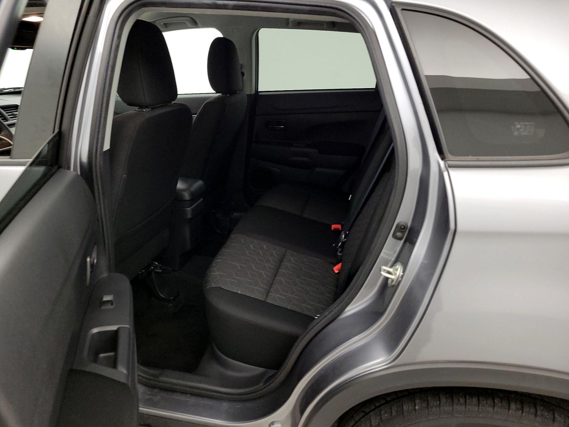 Thumbnail: 2022 Mitsubishi Outlander Sport - 19