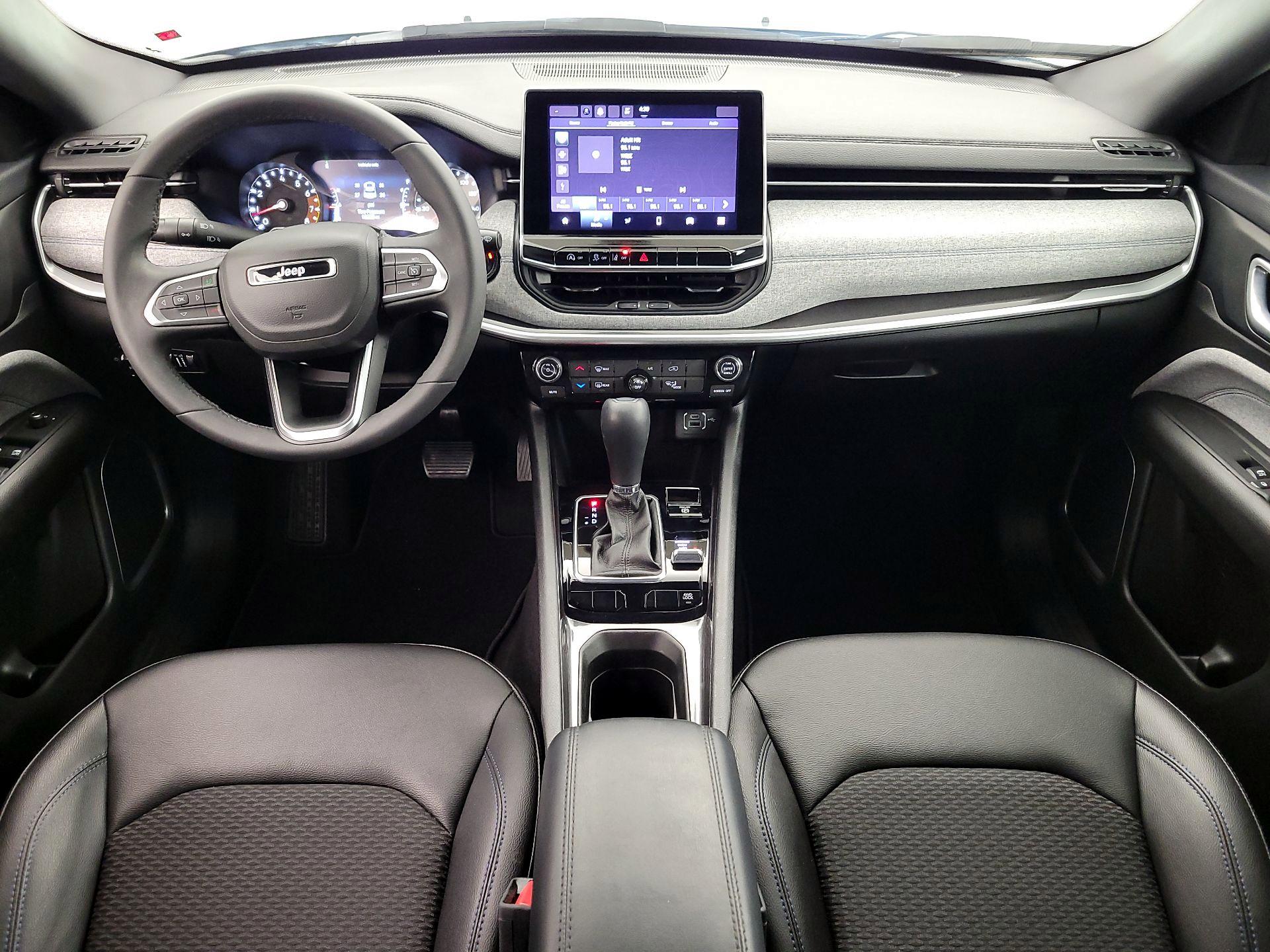 Thumbnail: 2023 Jeep Compass - 9