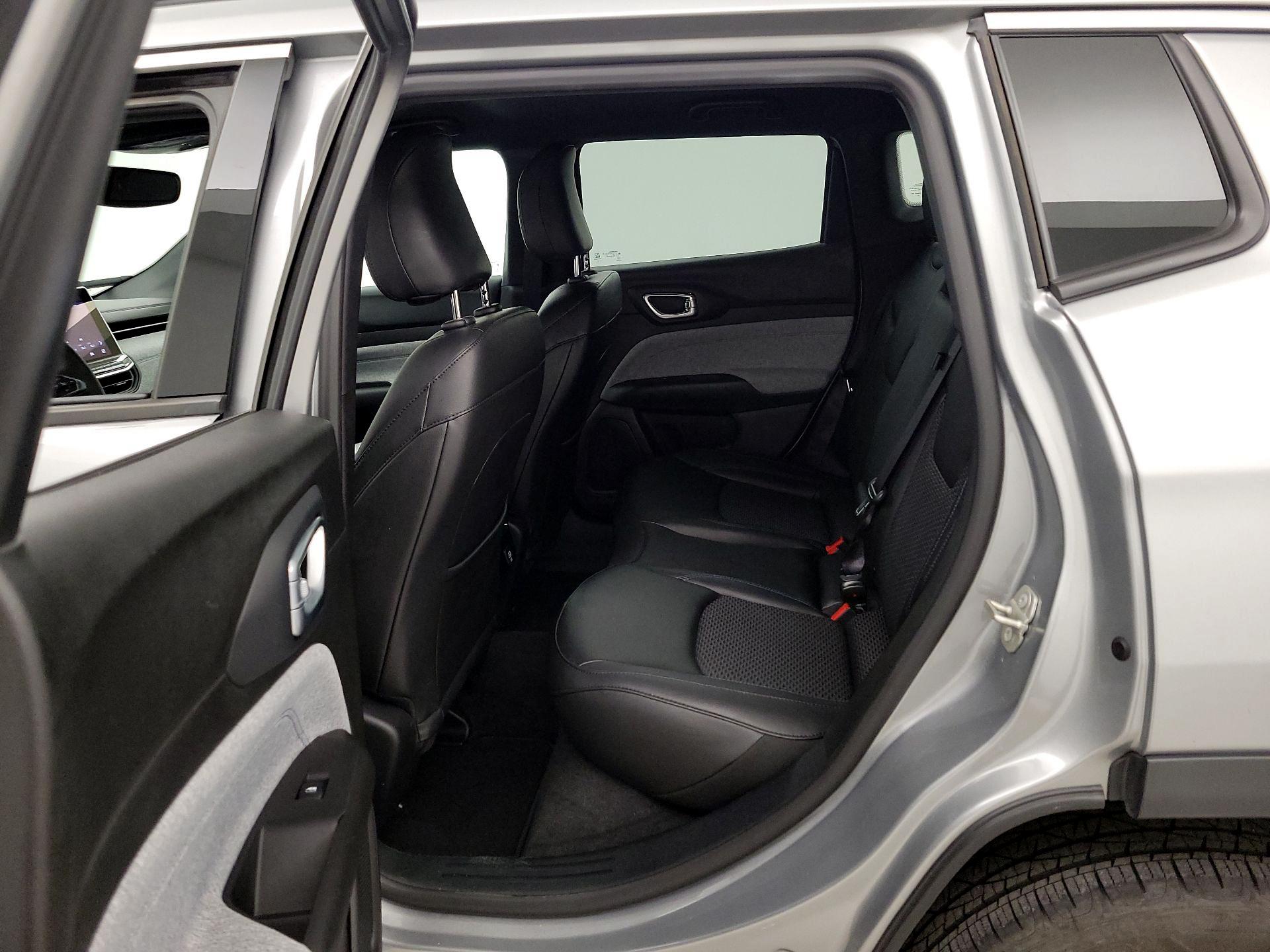 Thumbnail: 2023 Jeep Compass - 20