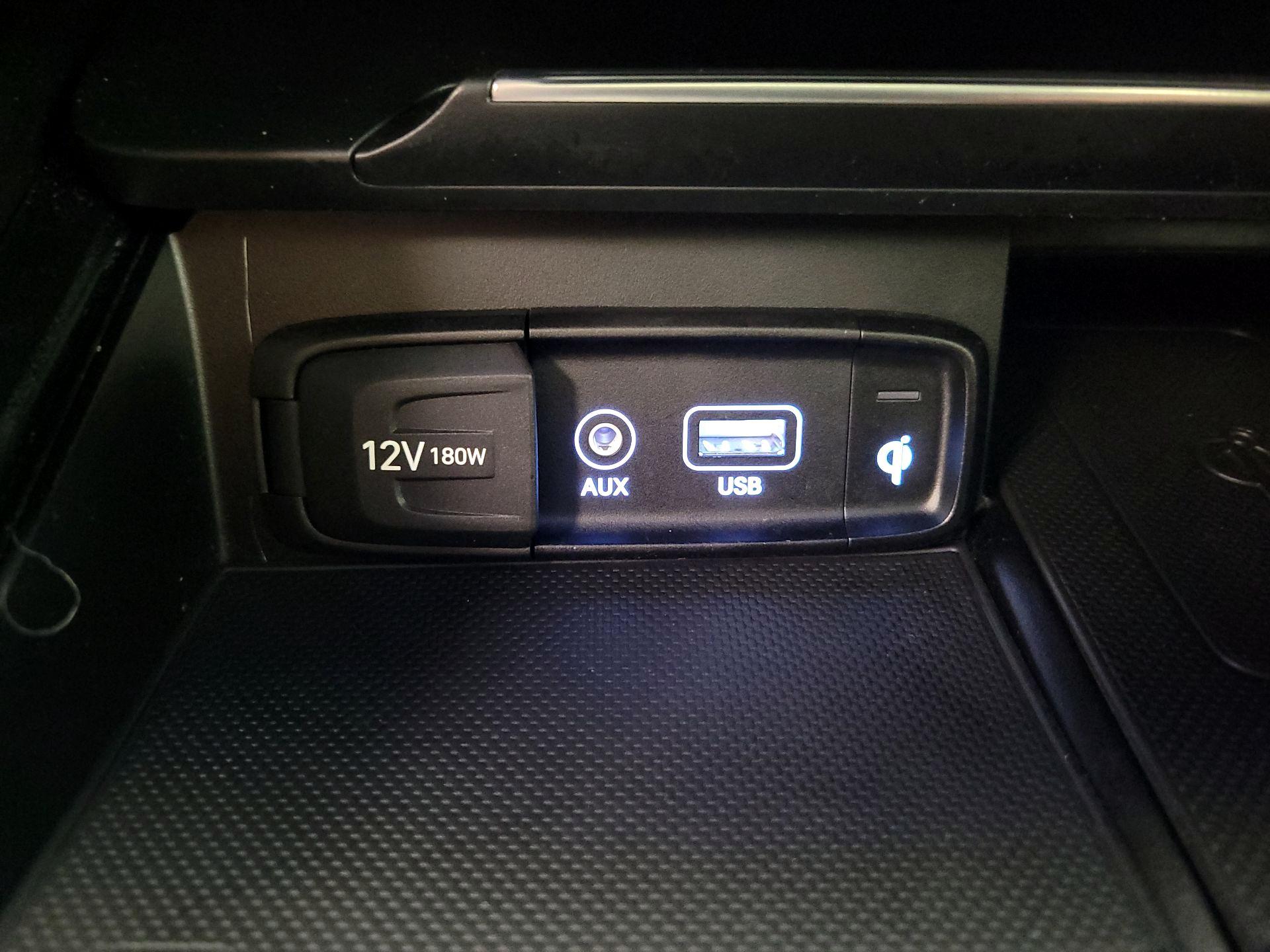 Thumbnail: 2019 Genesis G70 - 19