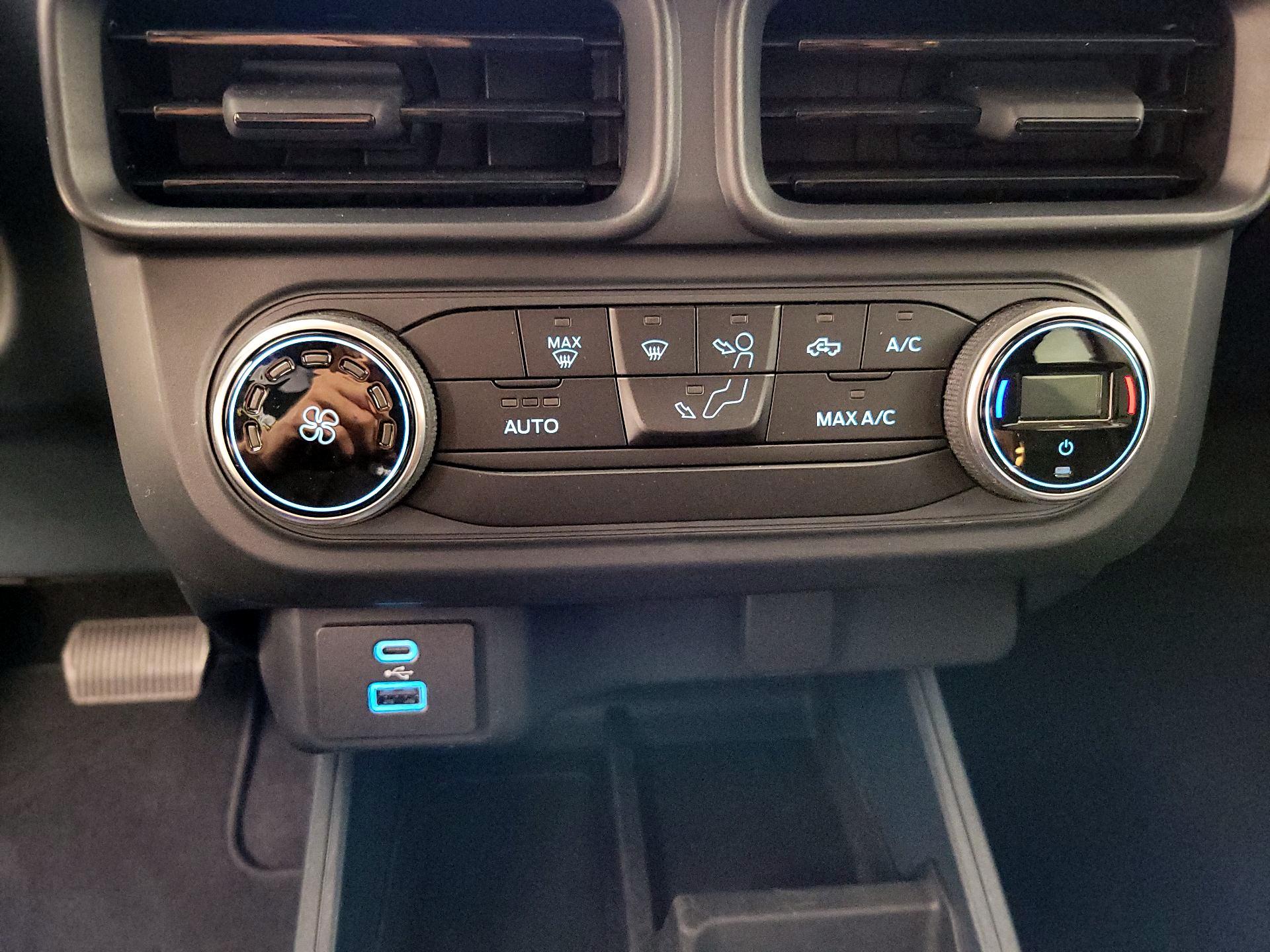 Thumbnail: 2022 Ford Maverick - 17