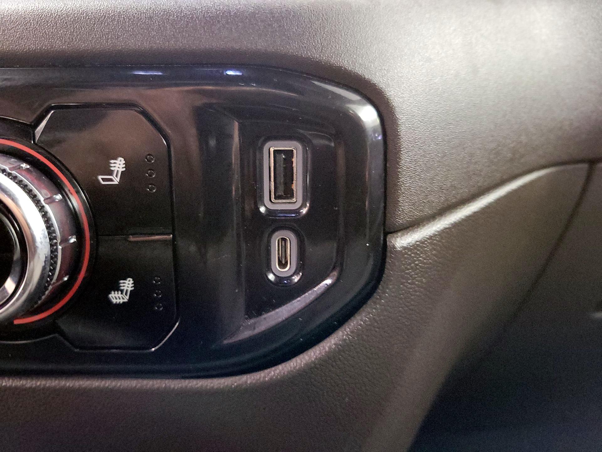 Thumbnail: 2022 GMC Sierra 1500 - 18