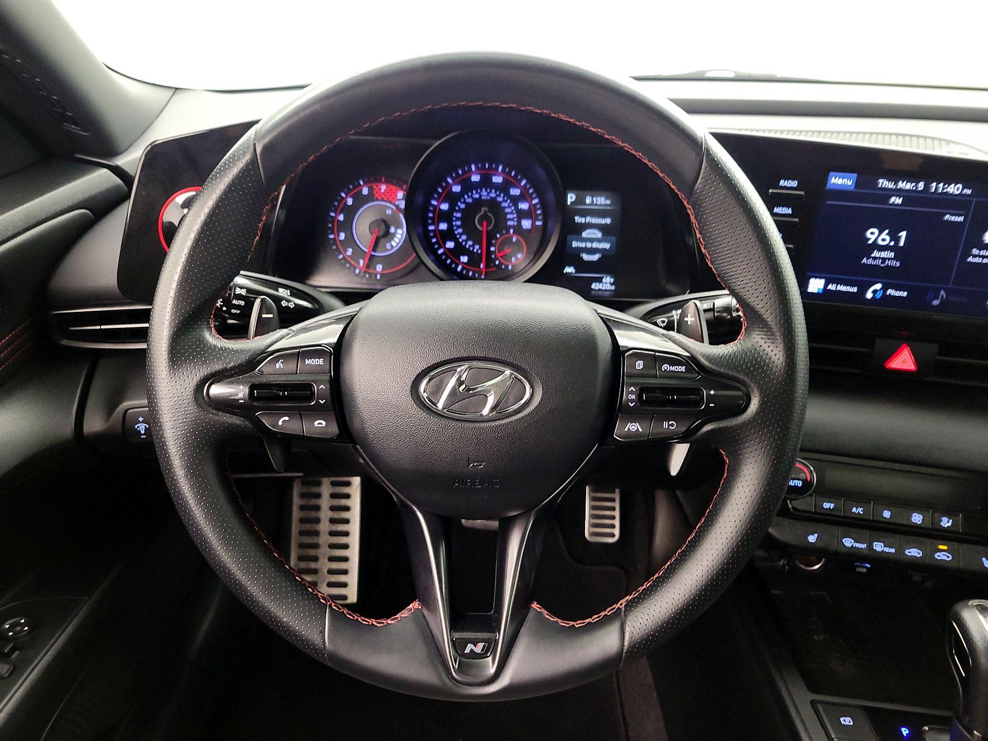 Thumbnail: 2022 Hyundai Elantra - 10