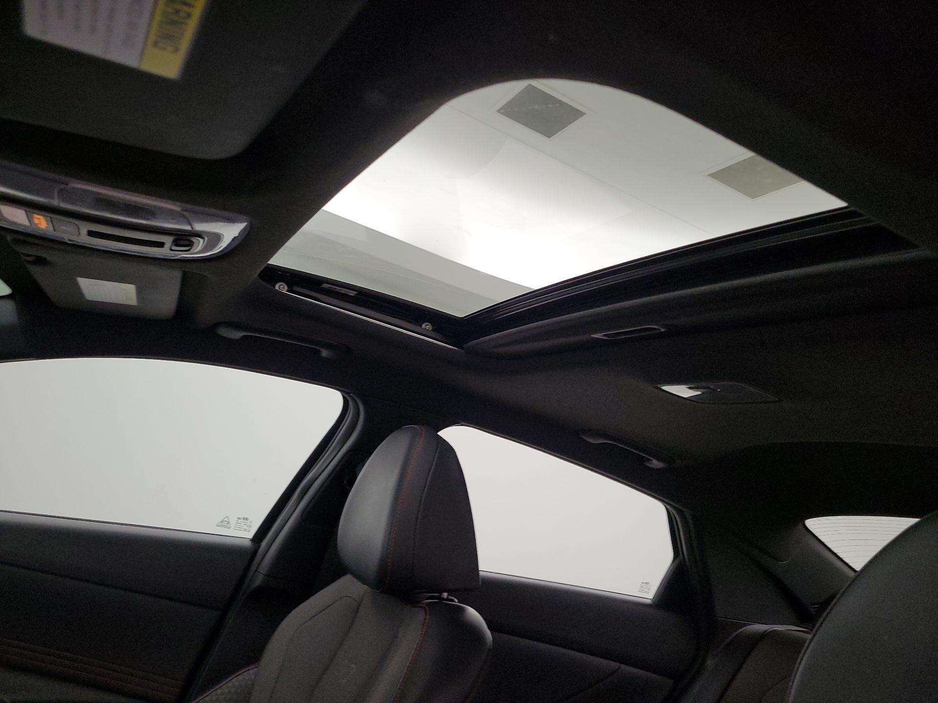 Thumbnail: 2022 Hyundai Elantra - 19