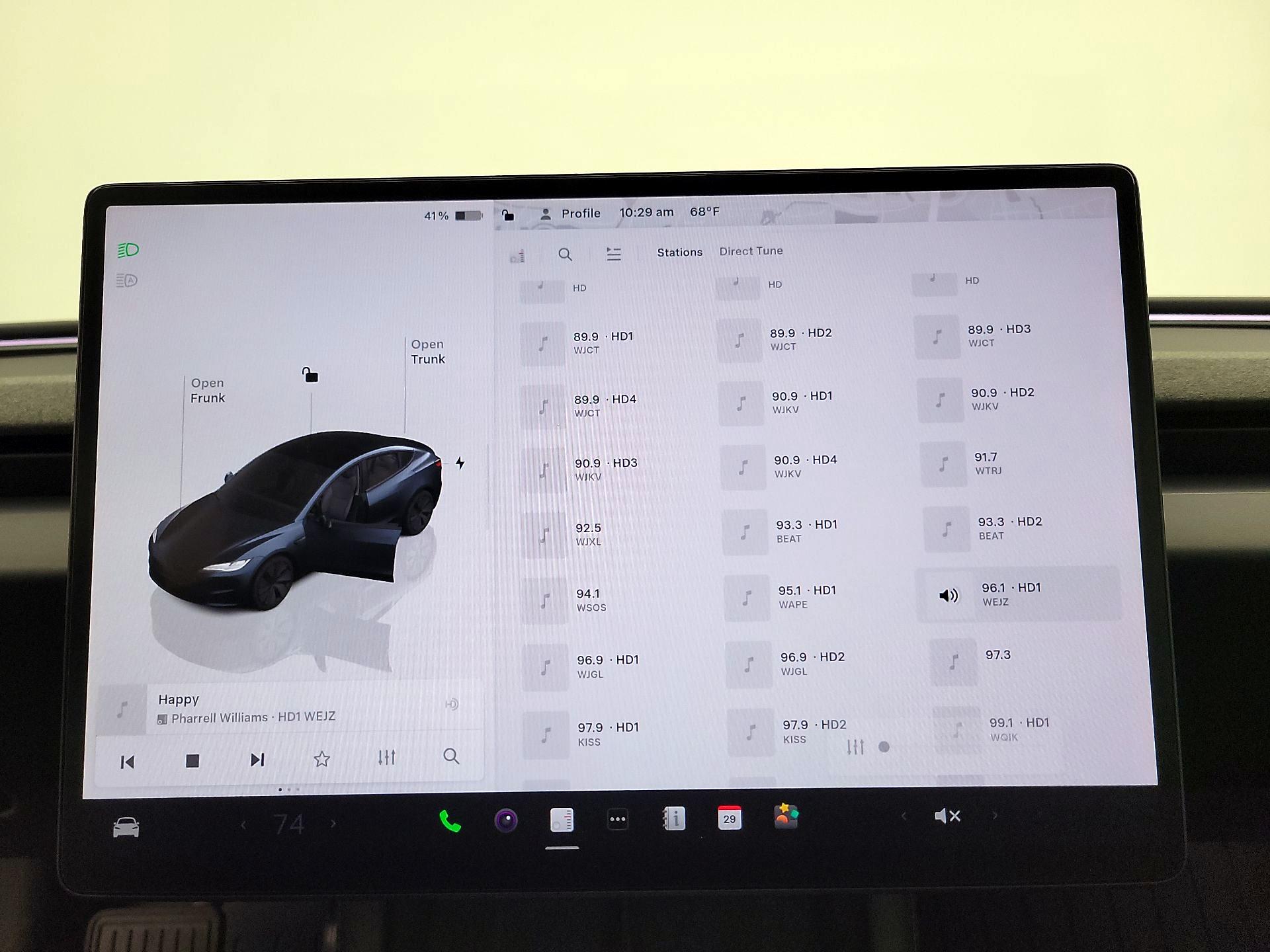 Thumbnail: 2025 Tesla Model 3 - 15
