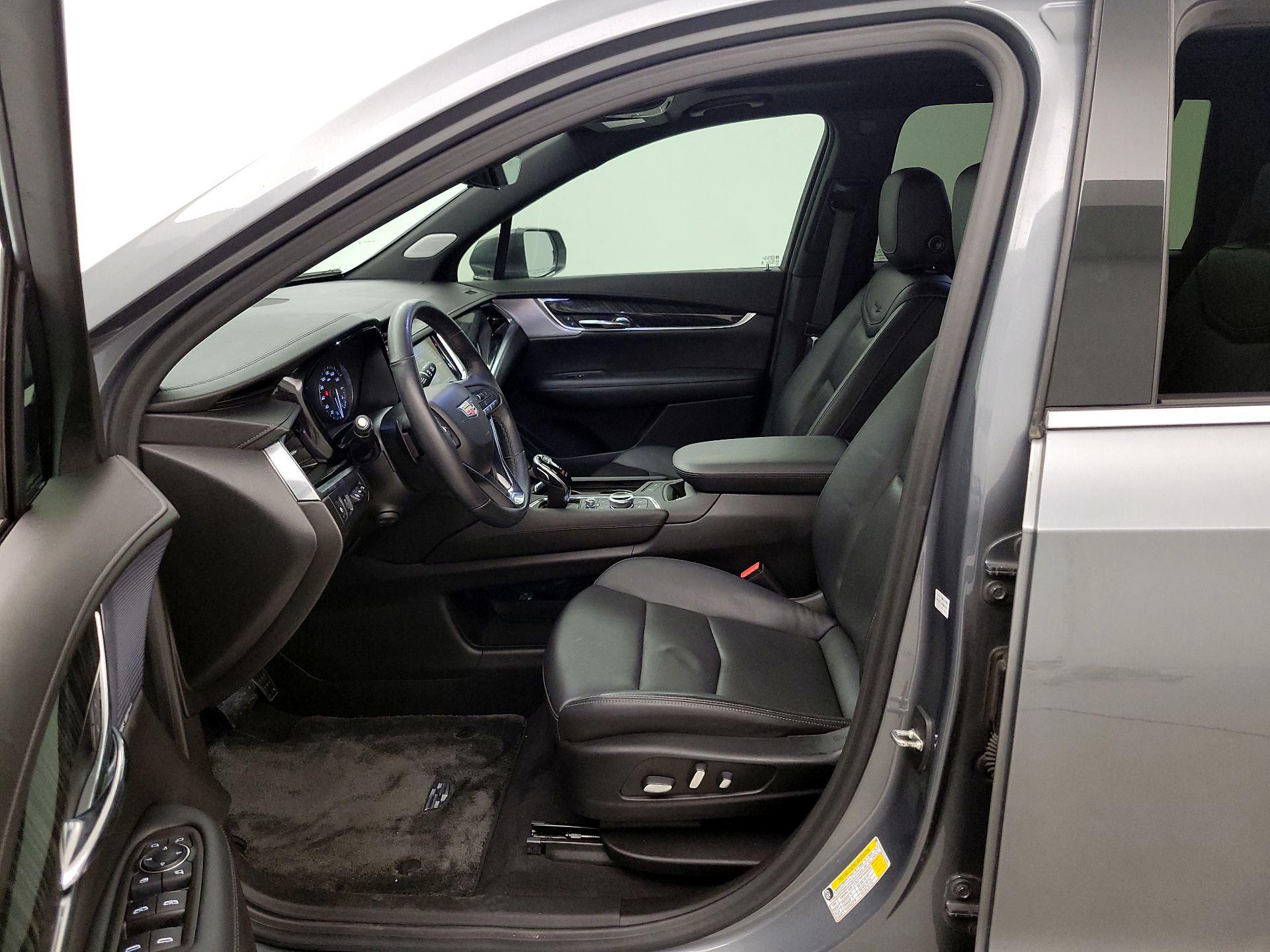 Thumbnail: 2020 Cadillac XT6 - 11