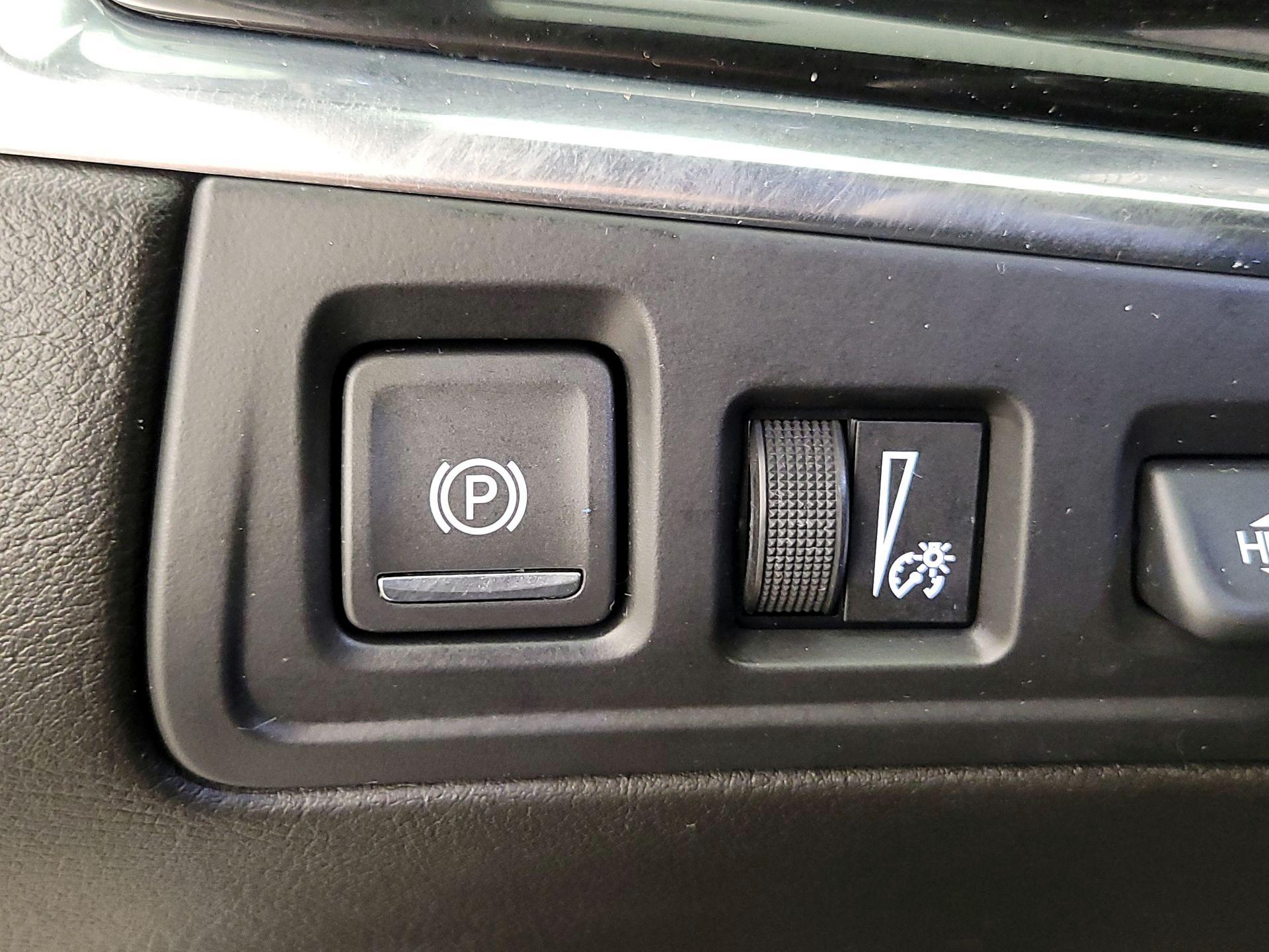 Thumbnail: 2020 Cadillac XT6 - 13