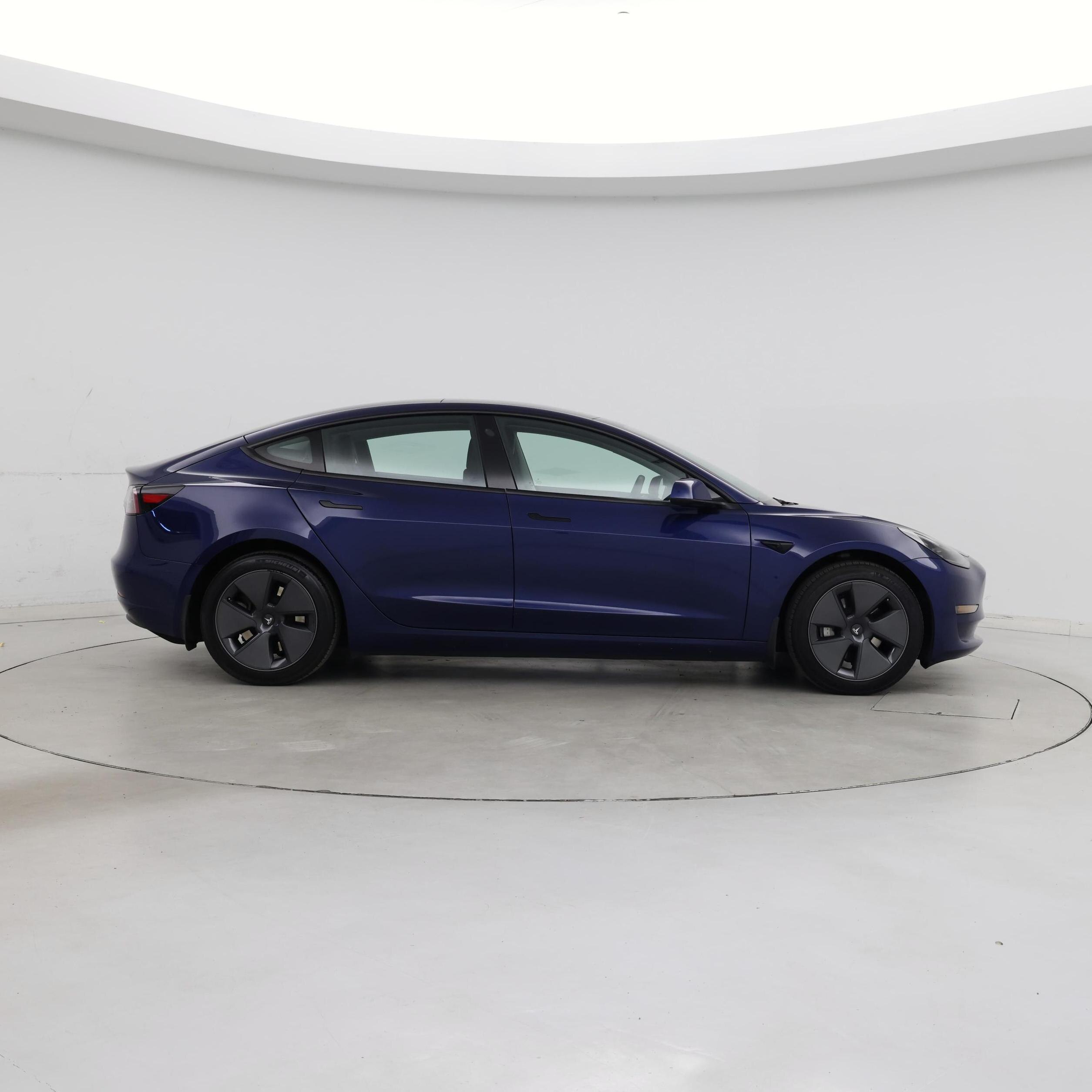 Thumbnail: 2023 Tesla Model 3 - 7
