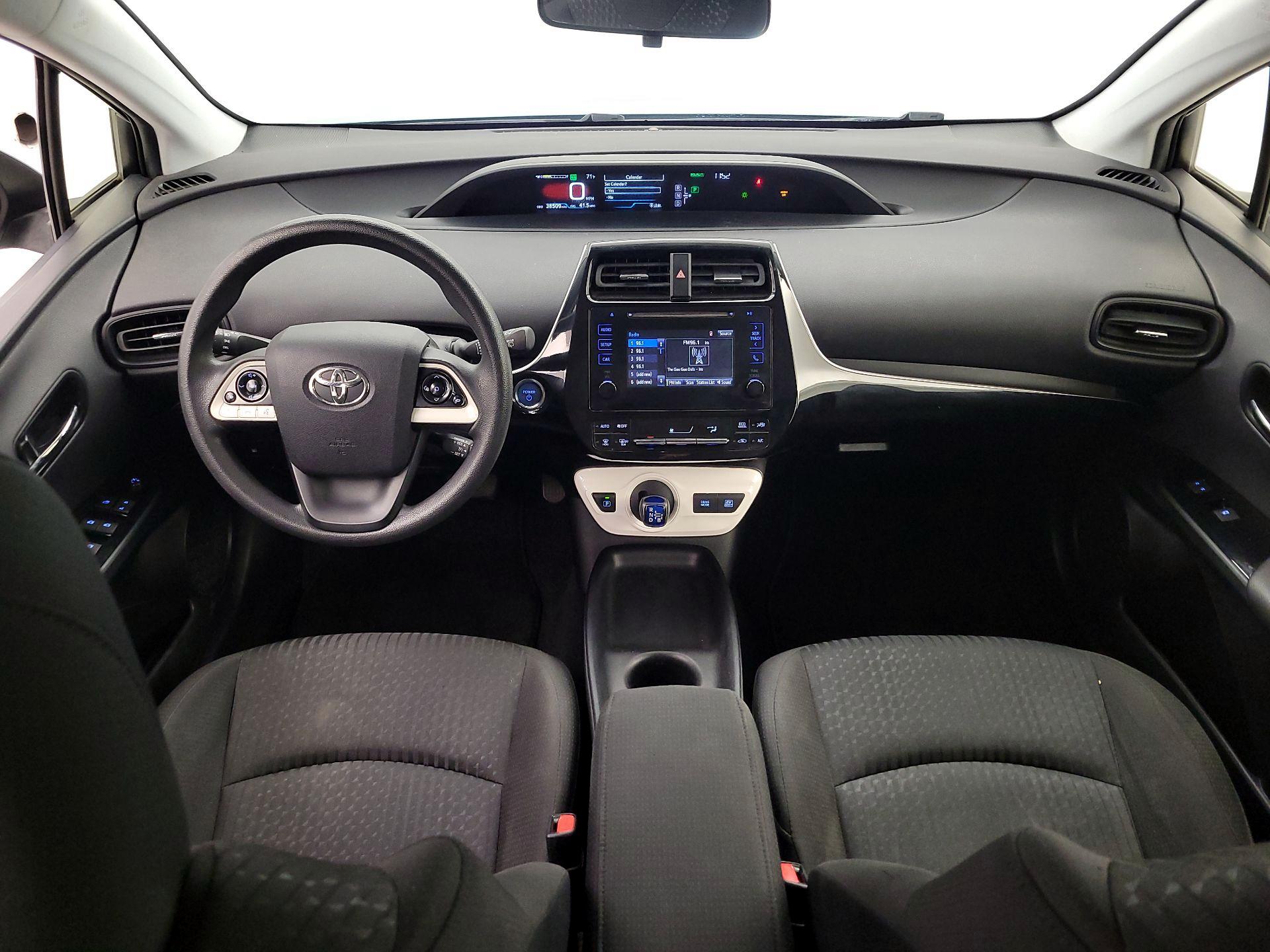 Thumbnail: 2016 Toyota Prius - 9