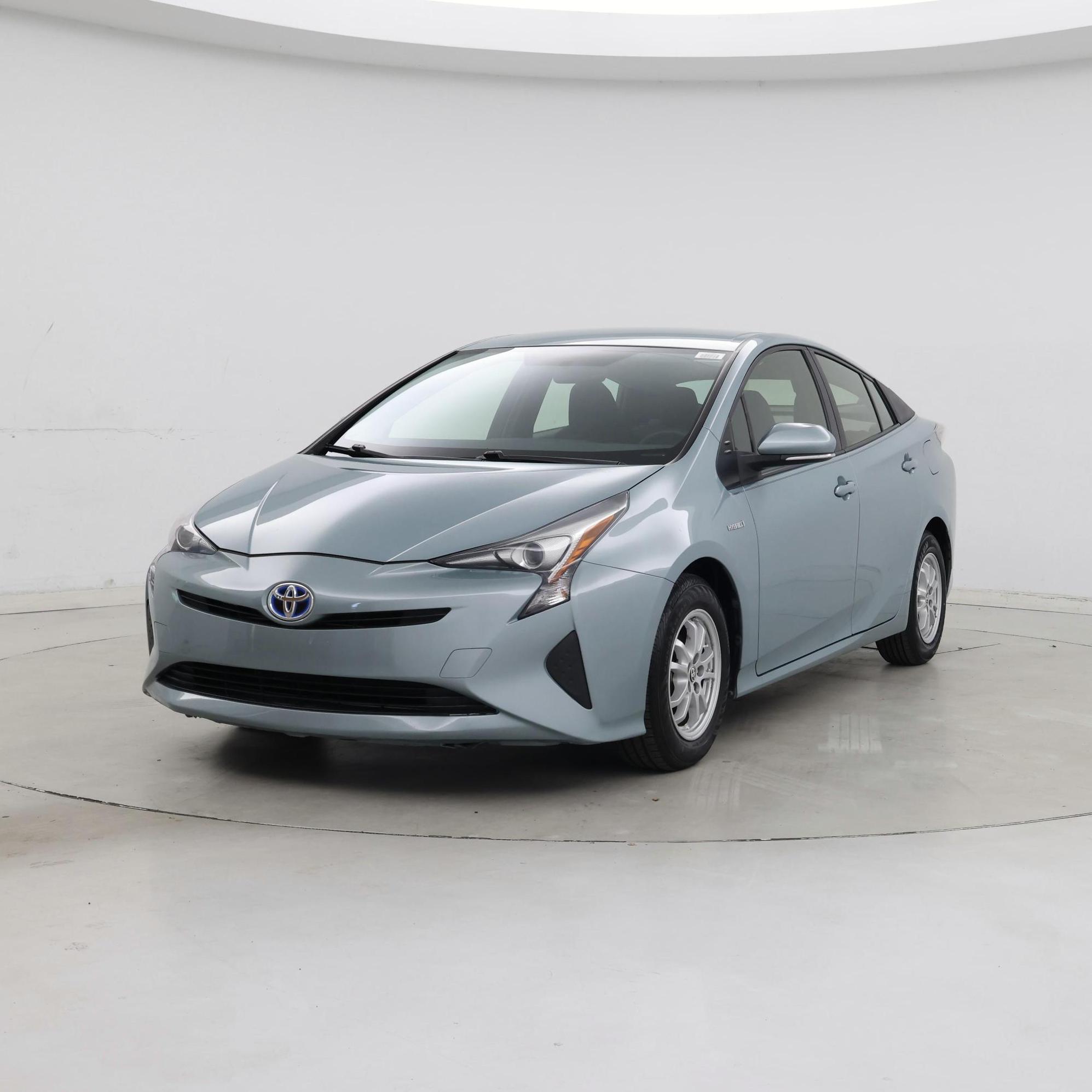 Thumbnail: 2016 Toyota Prius - 4