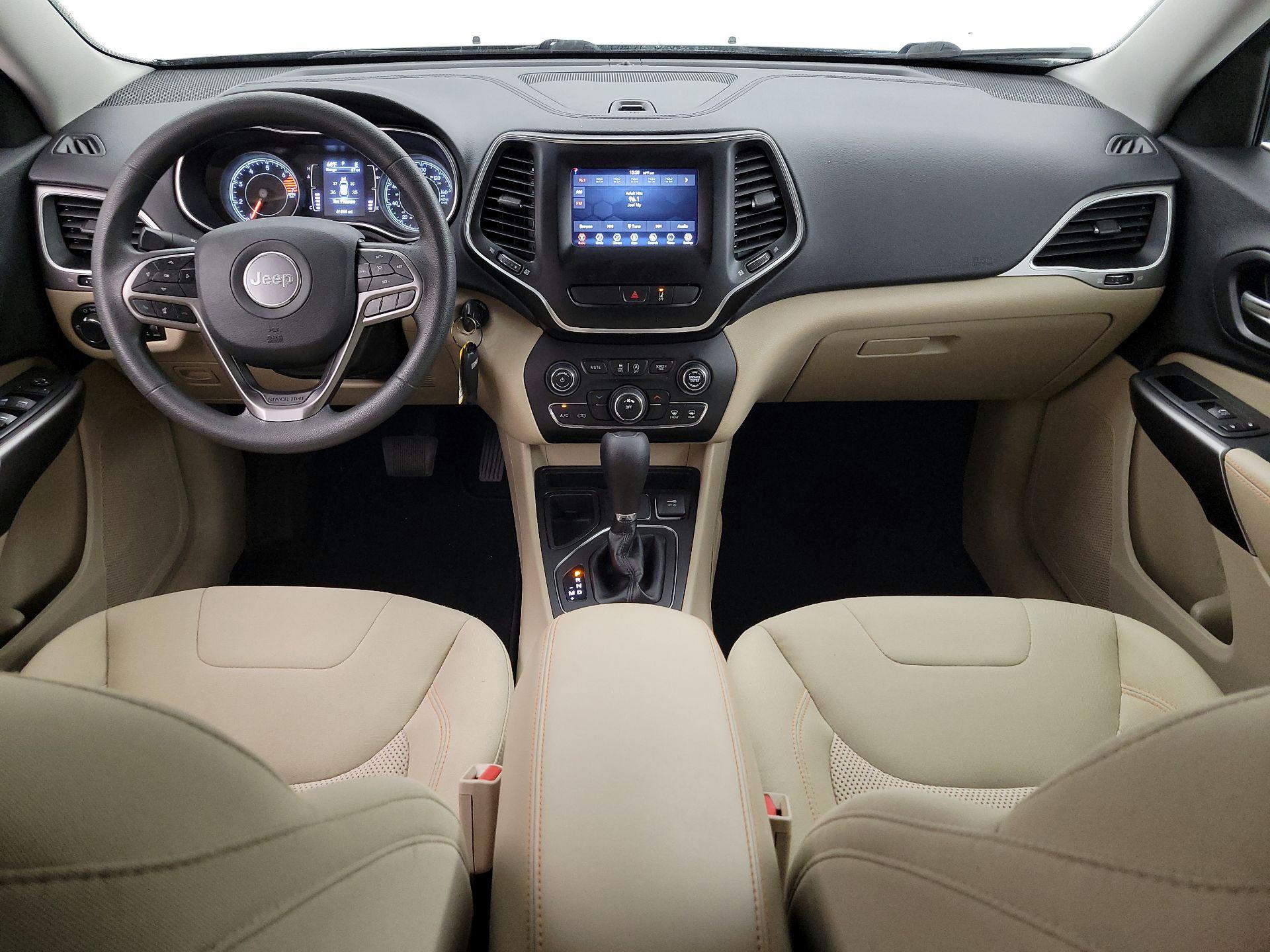 Thumbnail: 2021 Jeep Cherokee - 9