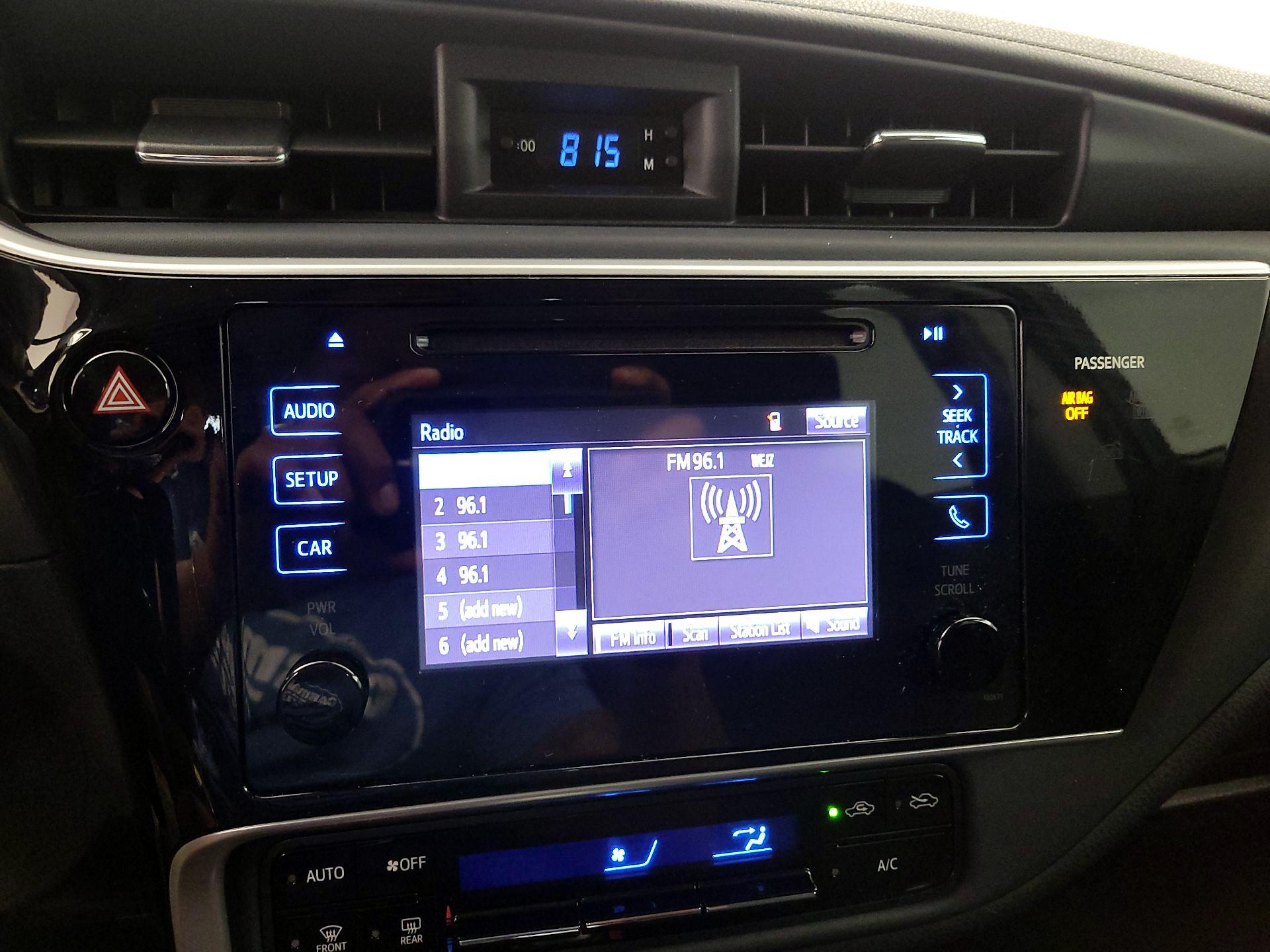 Thumbnail: 2017 Toyota Corolla - 15