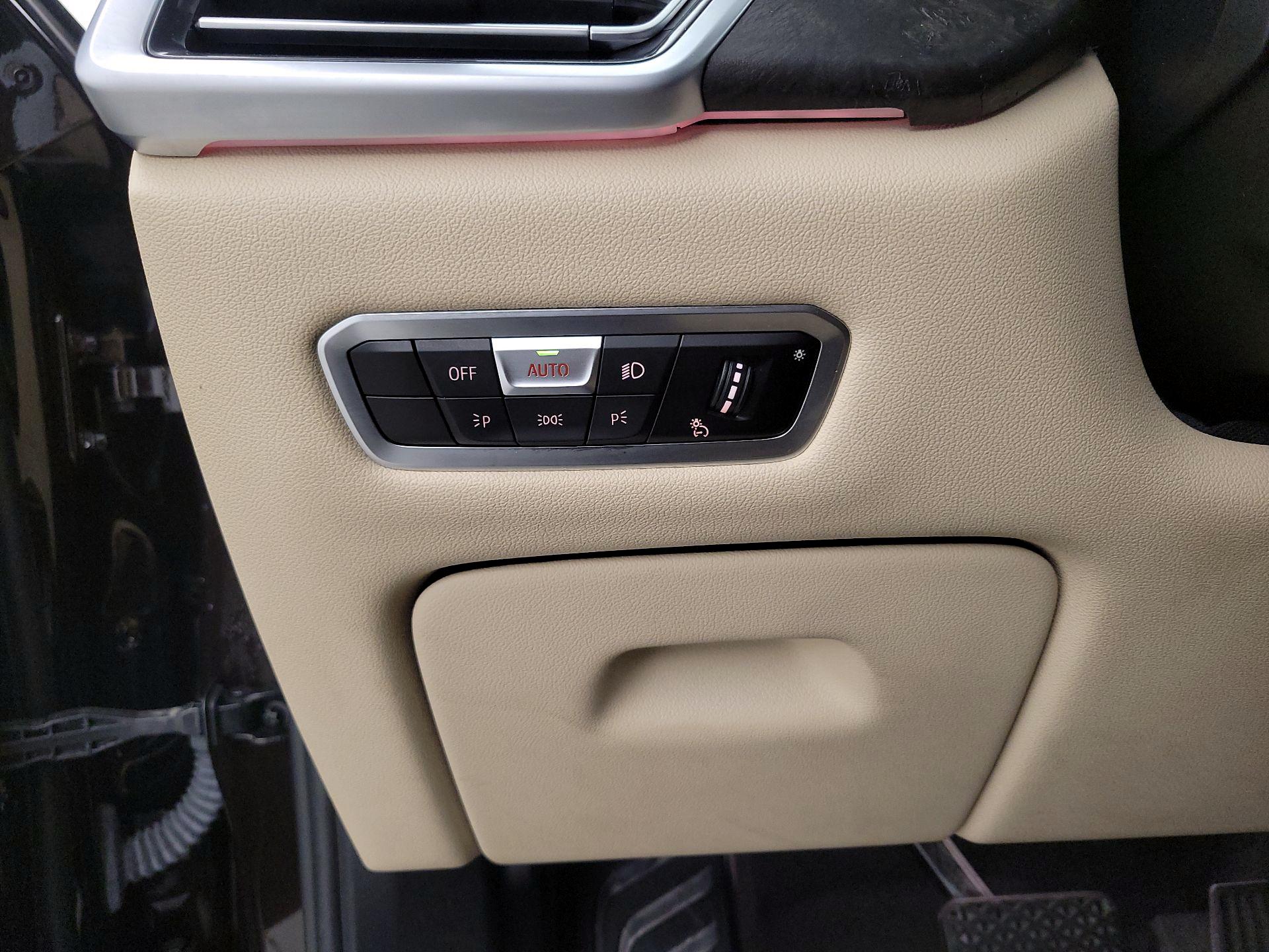 Thumbnail: 2022 BMW X5 - 13