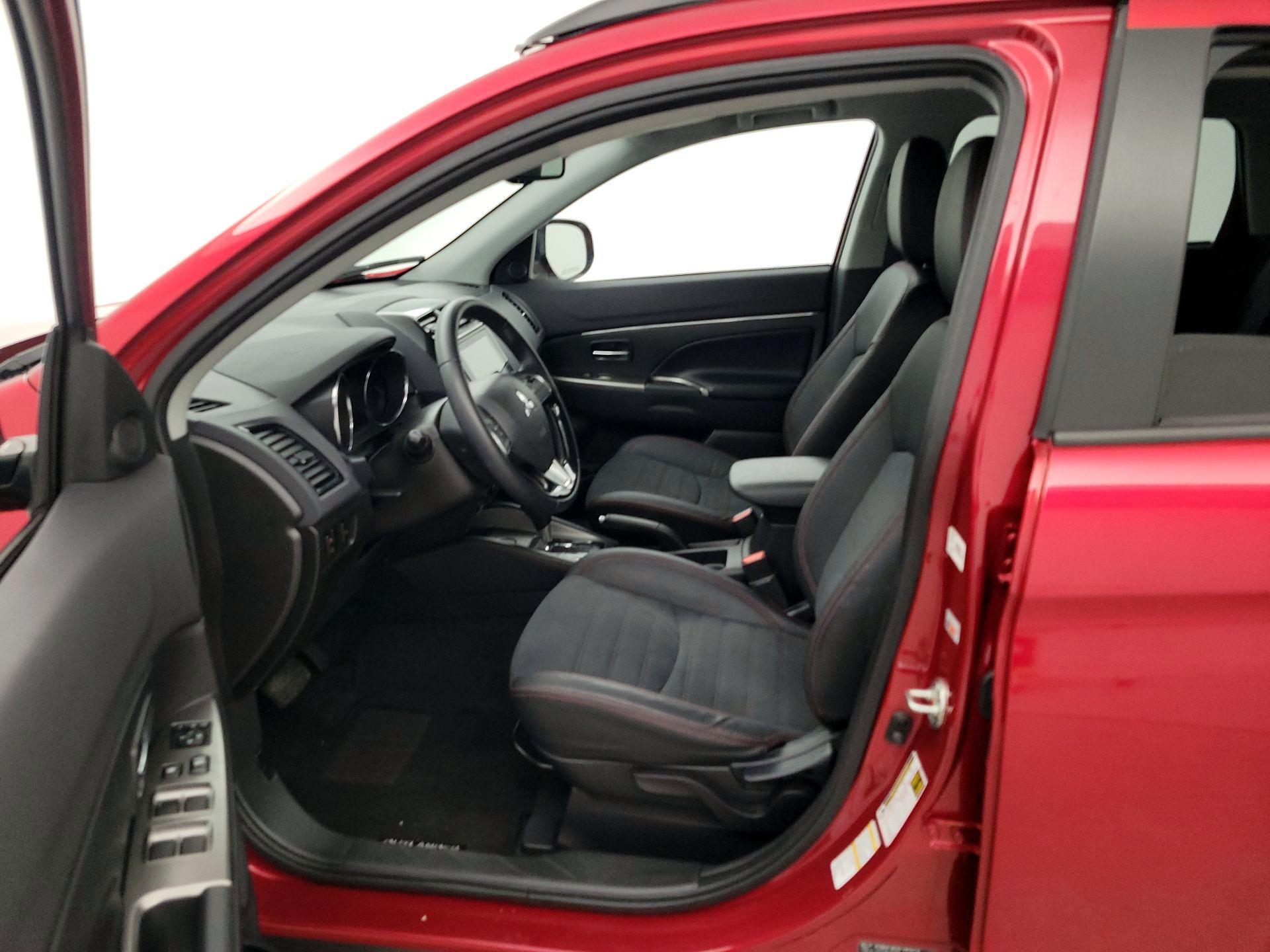 Thumbnail: 2022 Mitsubishi Outlander Sport - 11