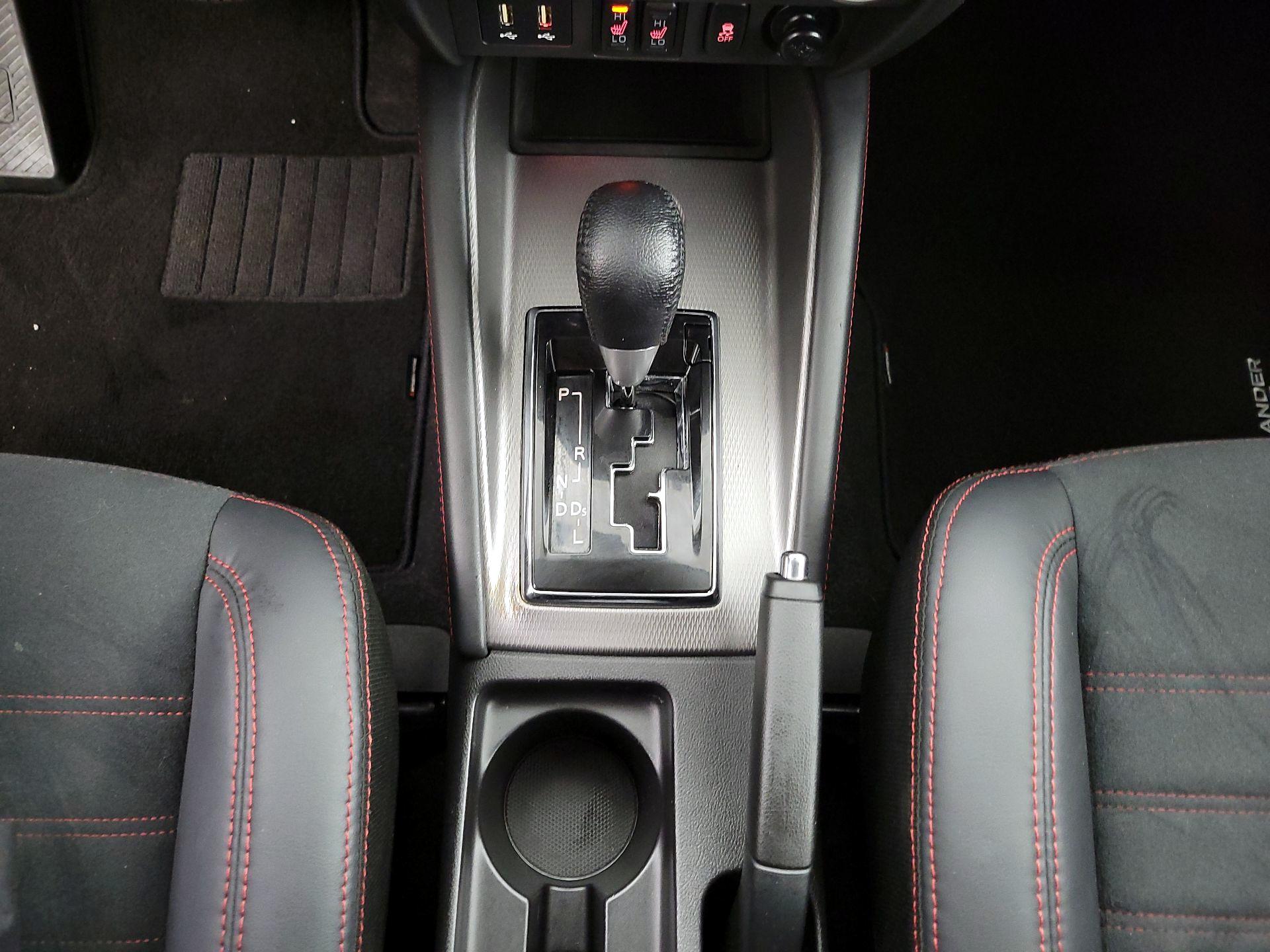 Thumbnail: 2022 Mitsubishi Outlander Sport - 17