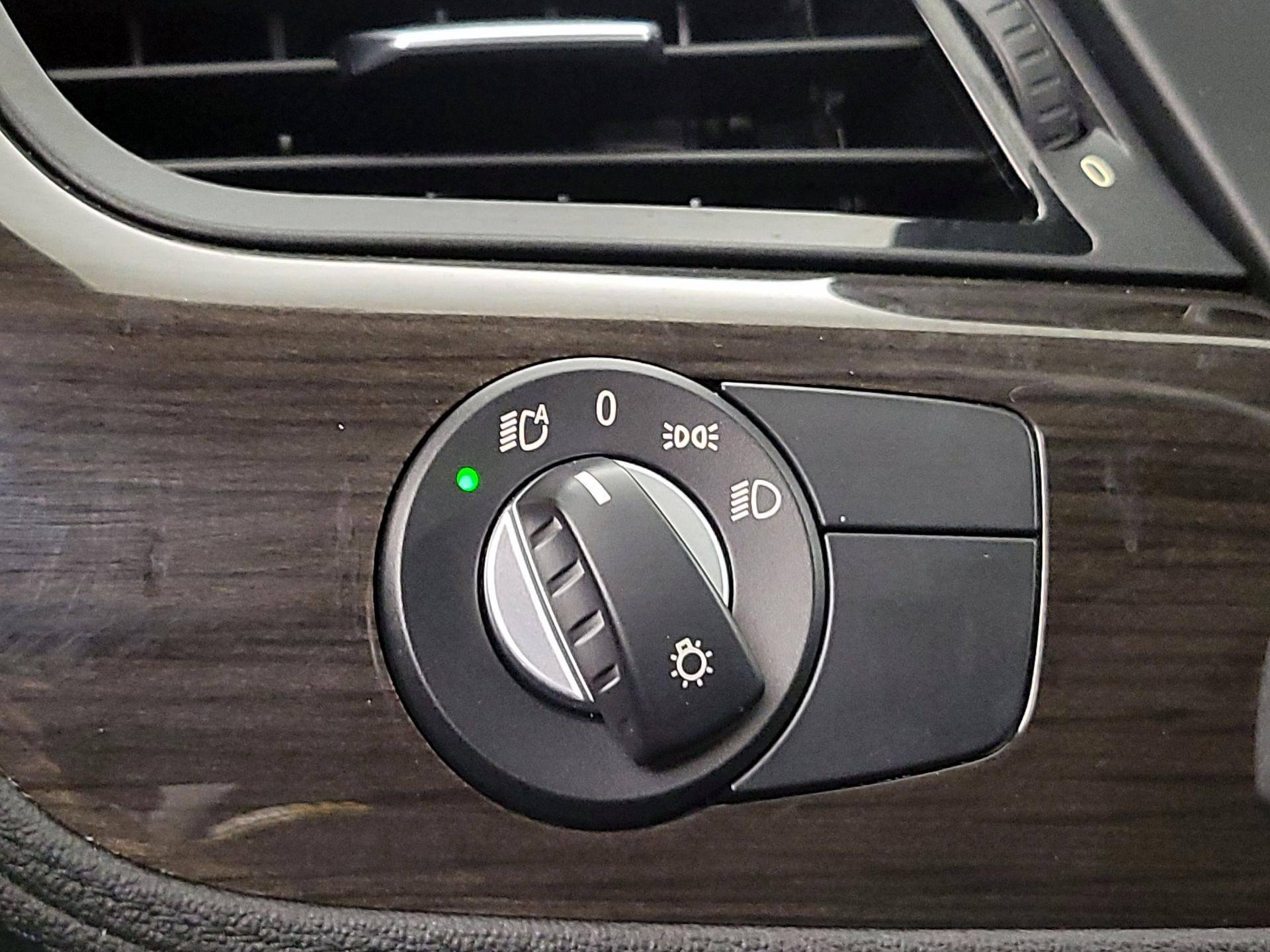 Thumbnail: 2015 BMW Z4 - 13