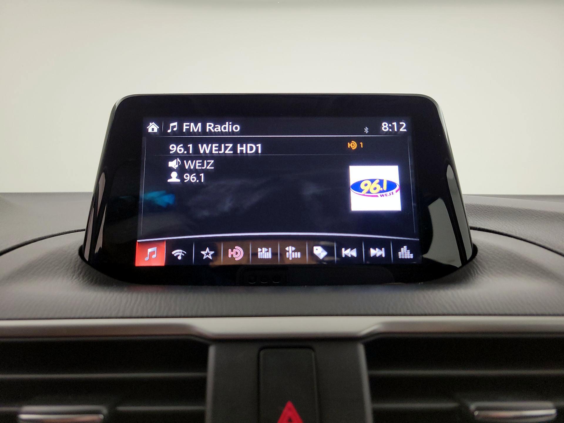 Thumbnail: 2017 Mazda Mazda3 - 15