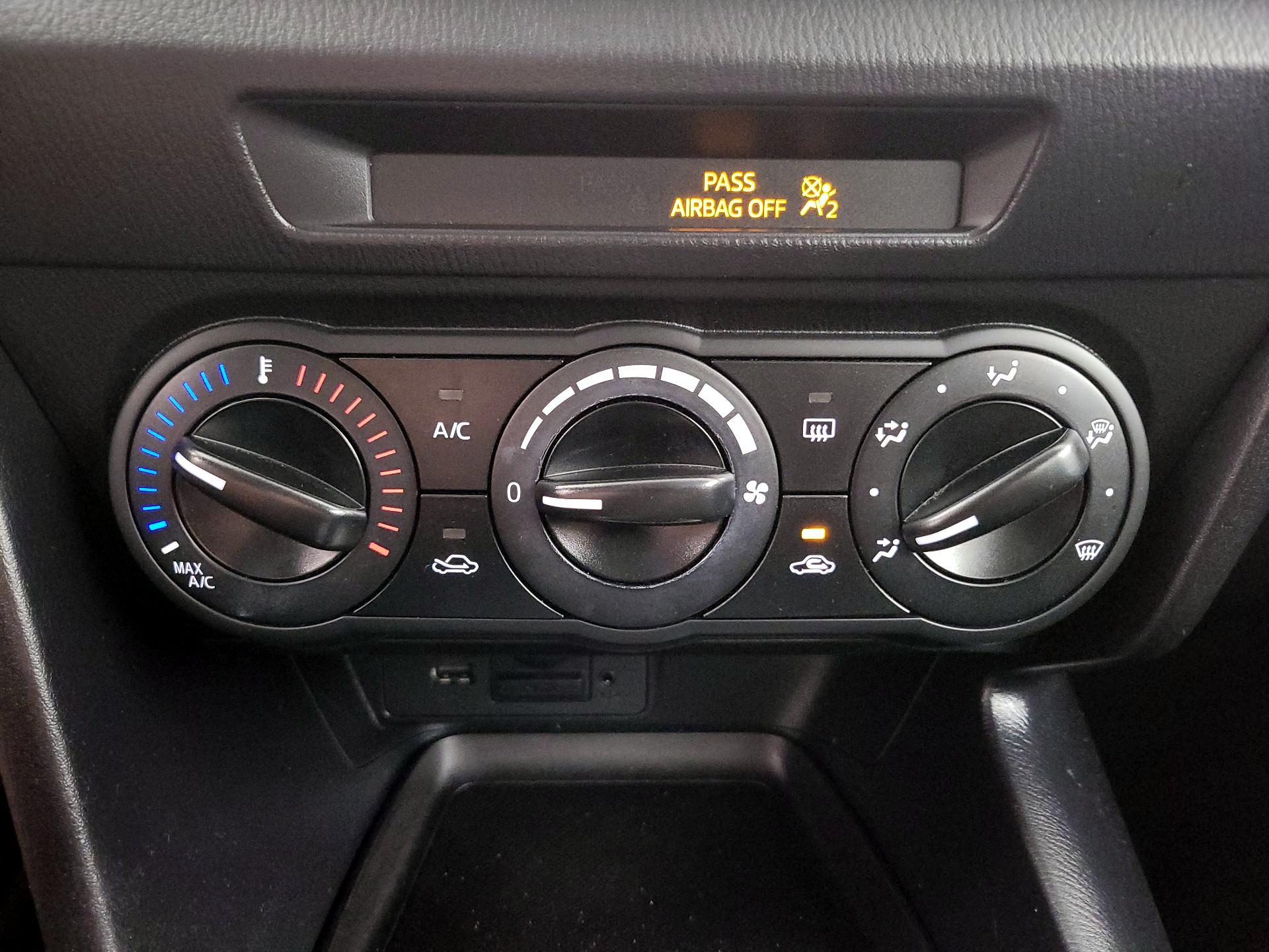 Thumbnail: 2017 Mazda Mazda3 - 16