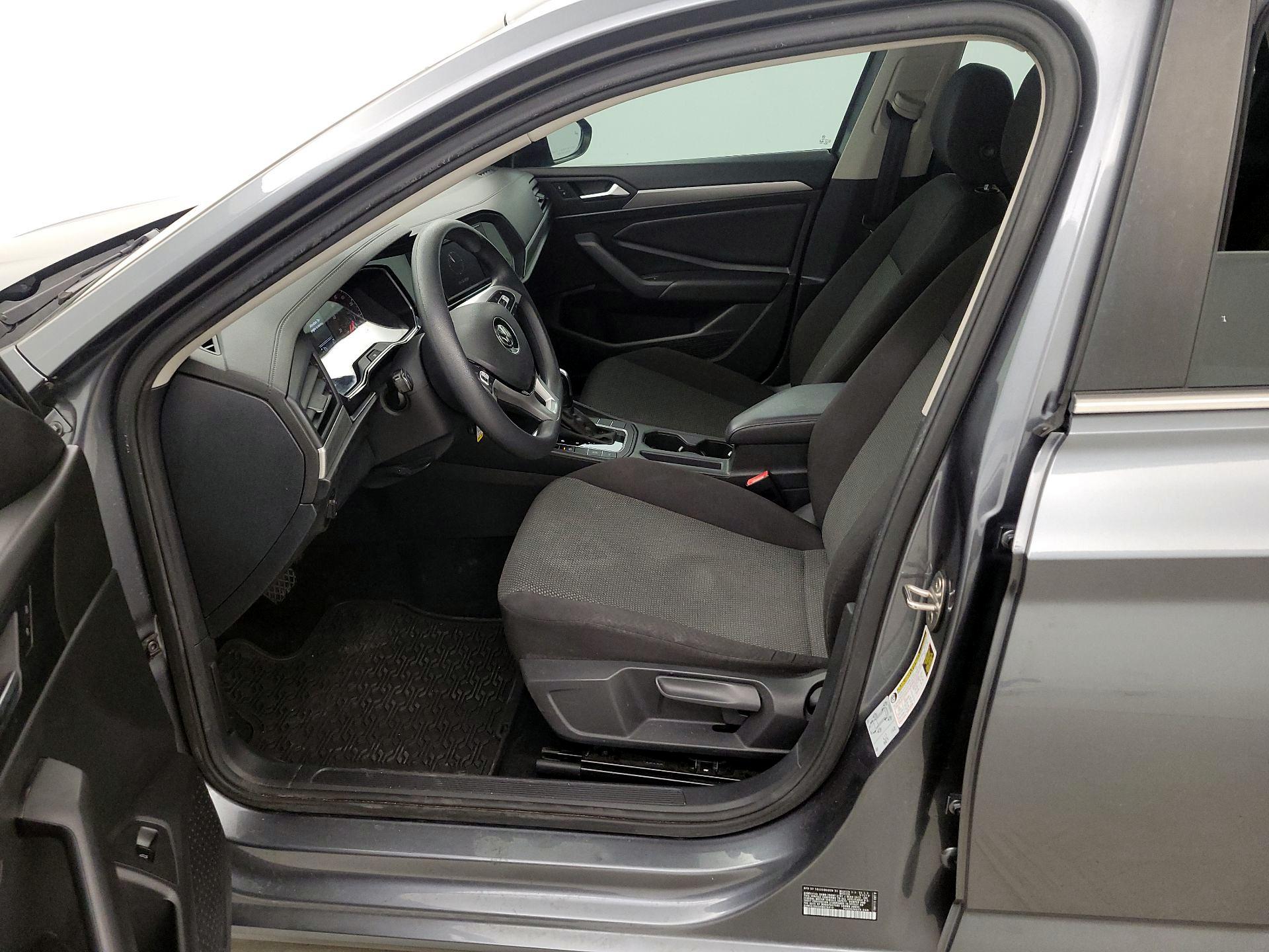 Thumbnail: 2019 Volkswagen Jetta - 11