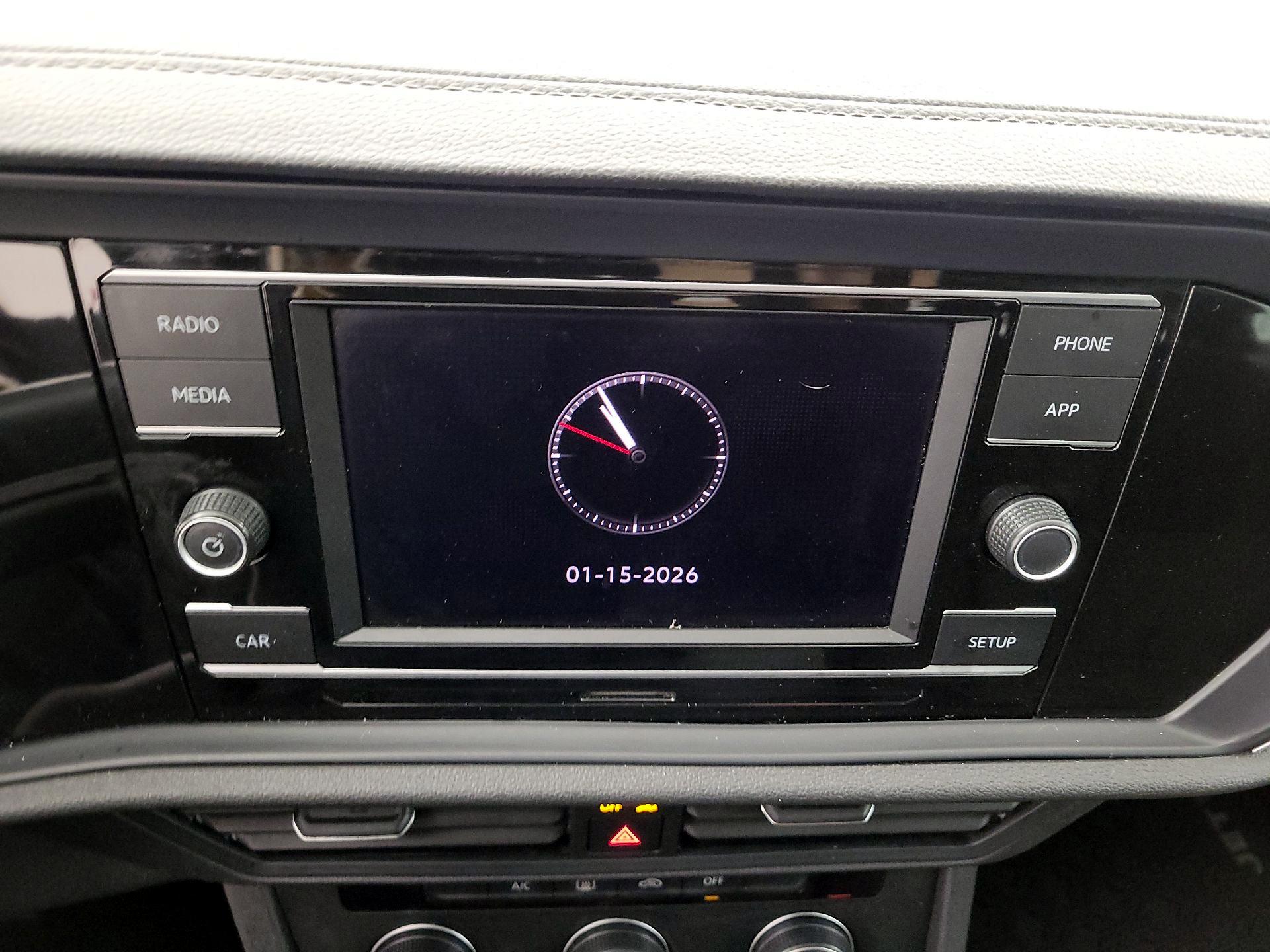 Thumbnail: 2019 Volkswagen Jetta - 15