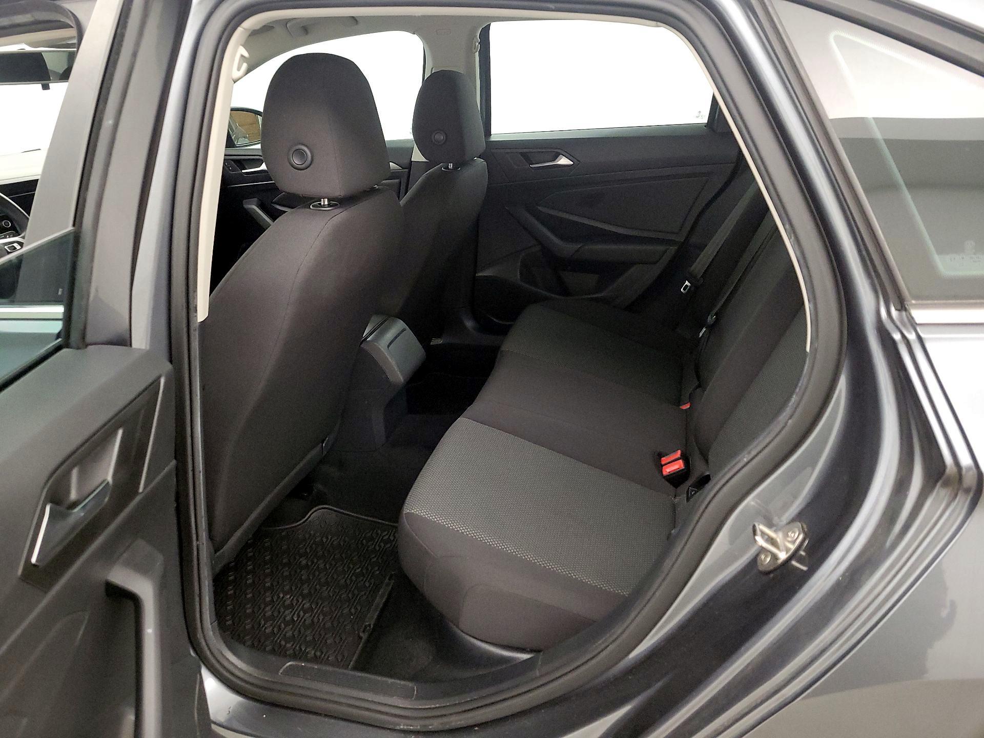 Thumbnail: 2019 Volkswagen Jetta - 19