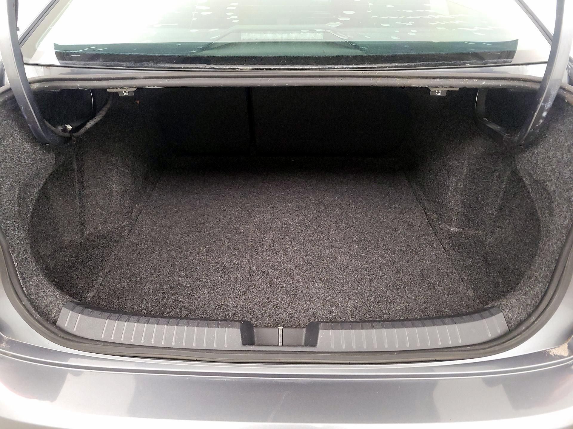 Thumbnail: 2019 Volkswagen Jetta - 20