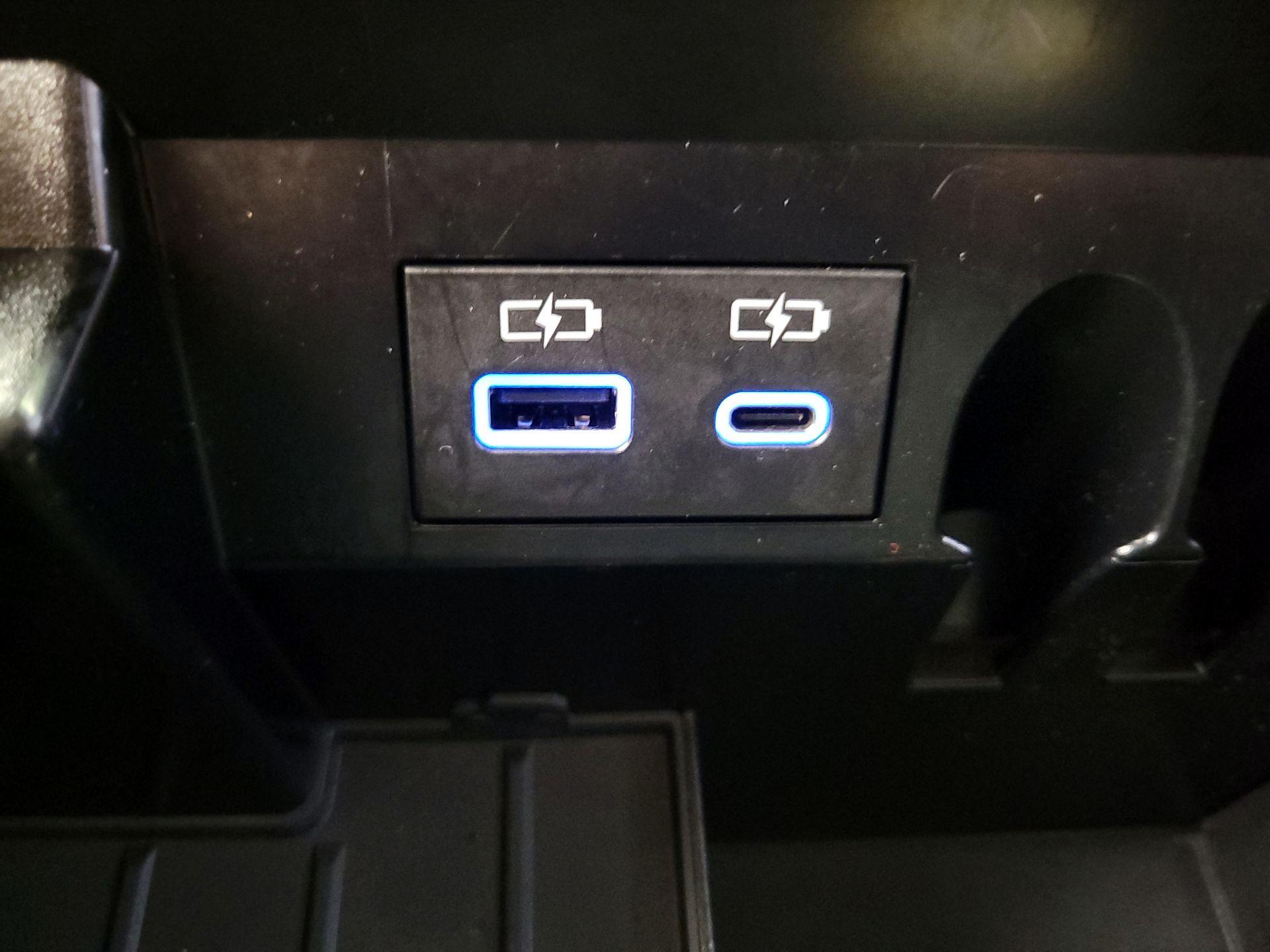 Thumbnail: 2024 Toyota Tundra - 18