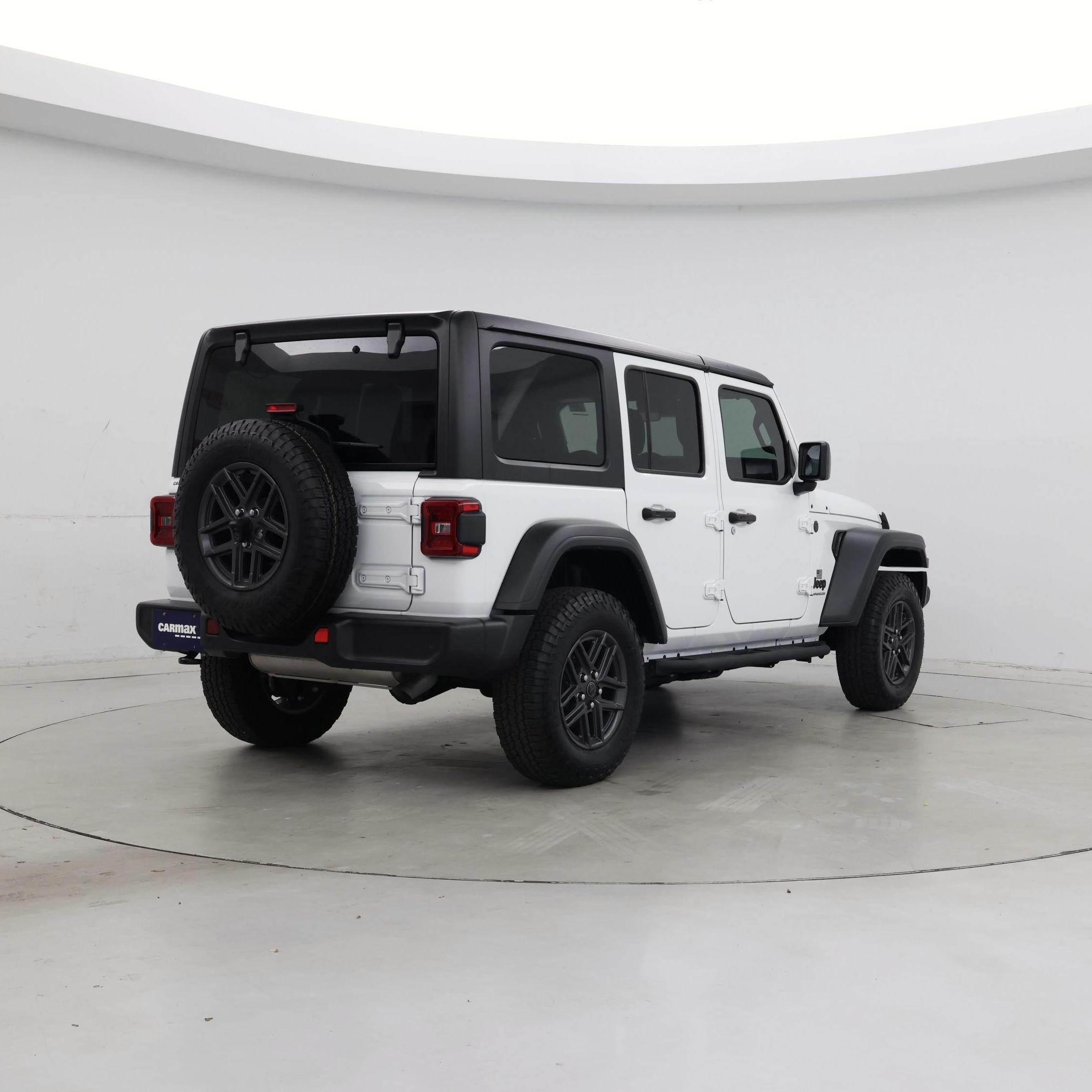 Thumbnail: 2024 Jeep Wrangler - 8