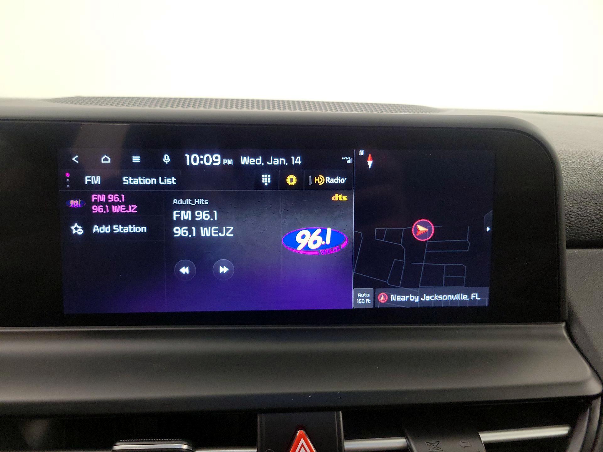 Thumbnail: 2024 Kia Seltos - 16