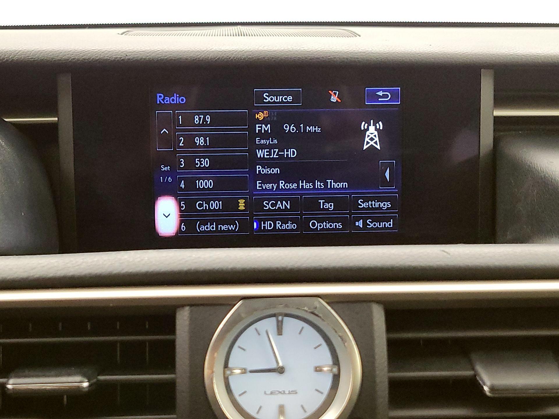 Thumbnail: 2017 Lexus RC - 16