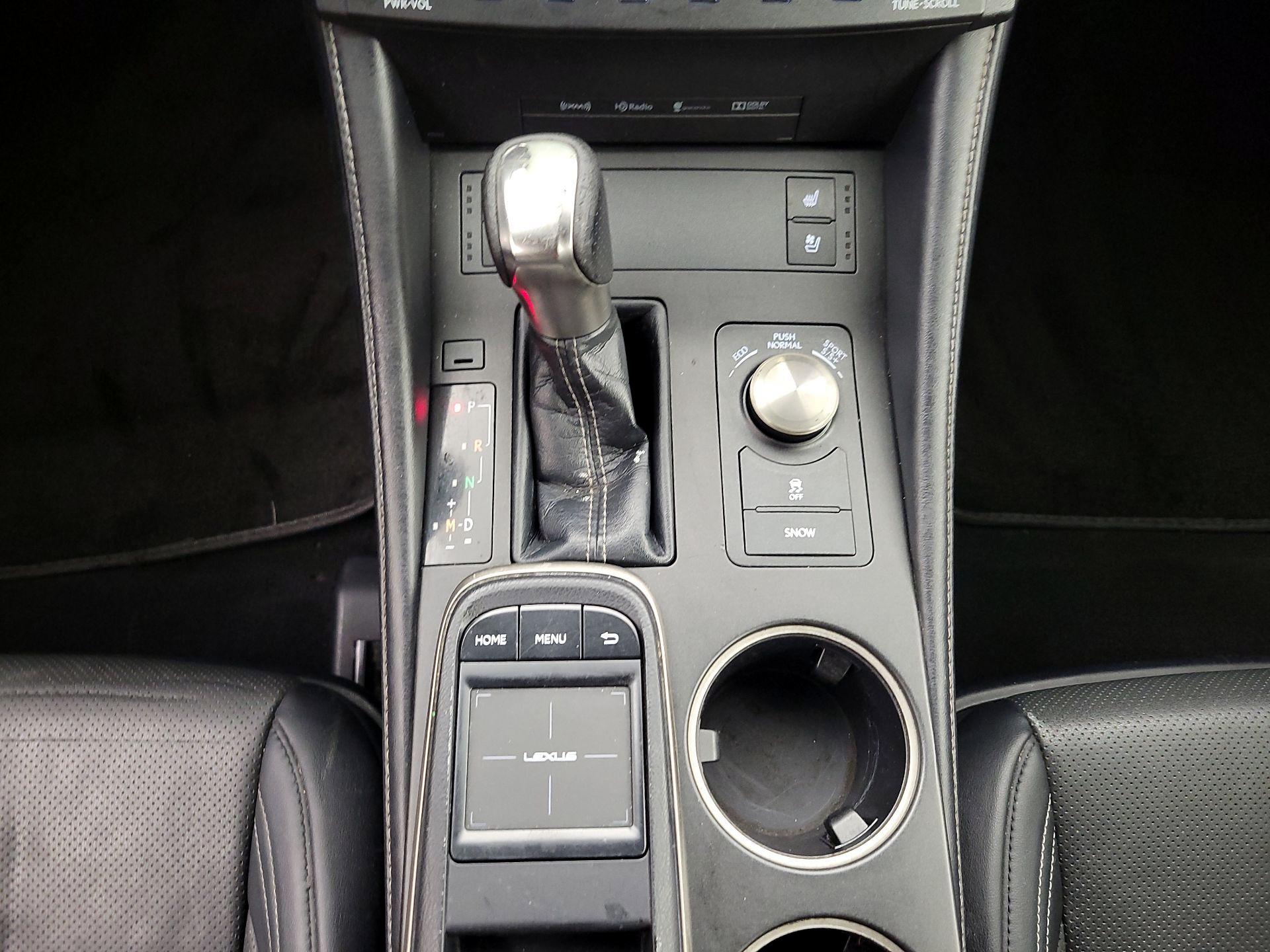 Thumbnail: 2017 Lexus RC - 18