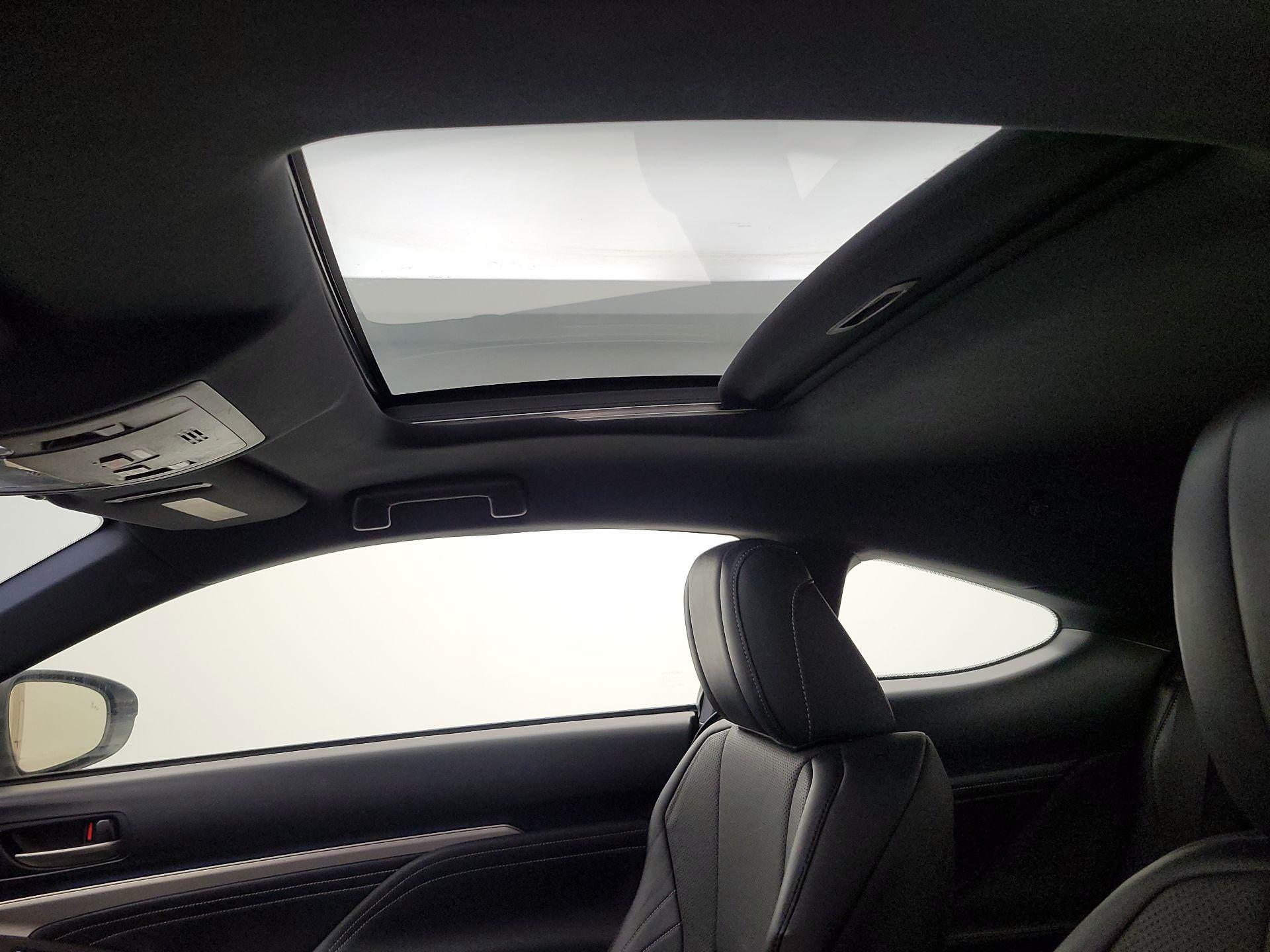 Thumbnail: 2017 Lexus RC - 20