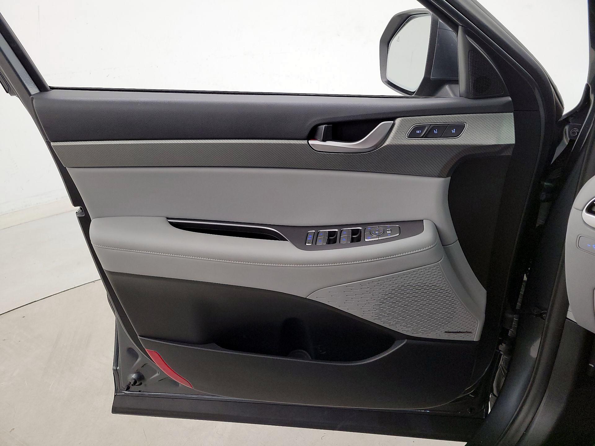 Thumbnail: 2023 Hyundai Palisade - 12