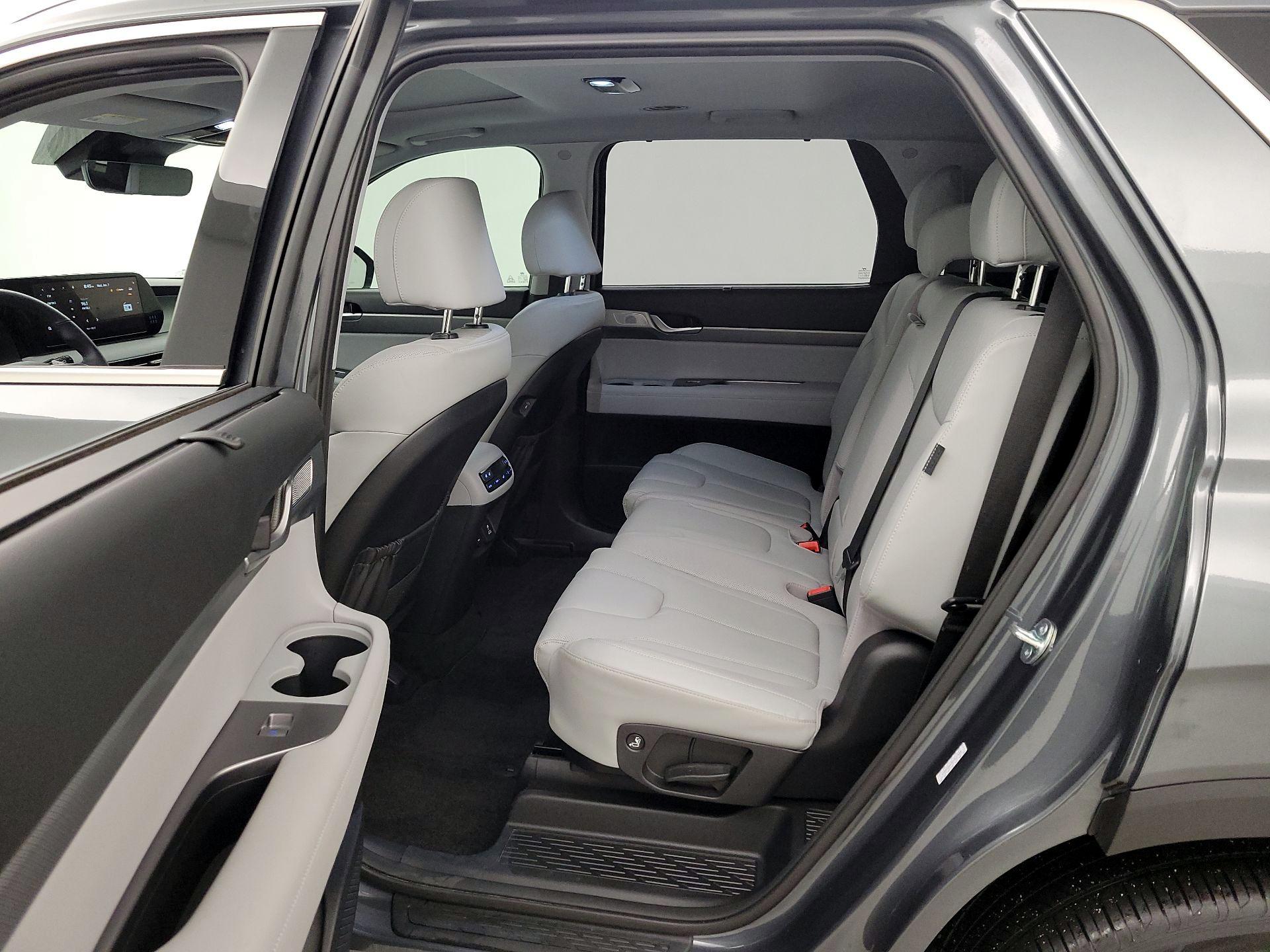 Thumbnail: 2023 Hyundai Palisade - 20