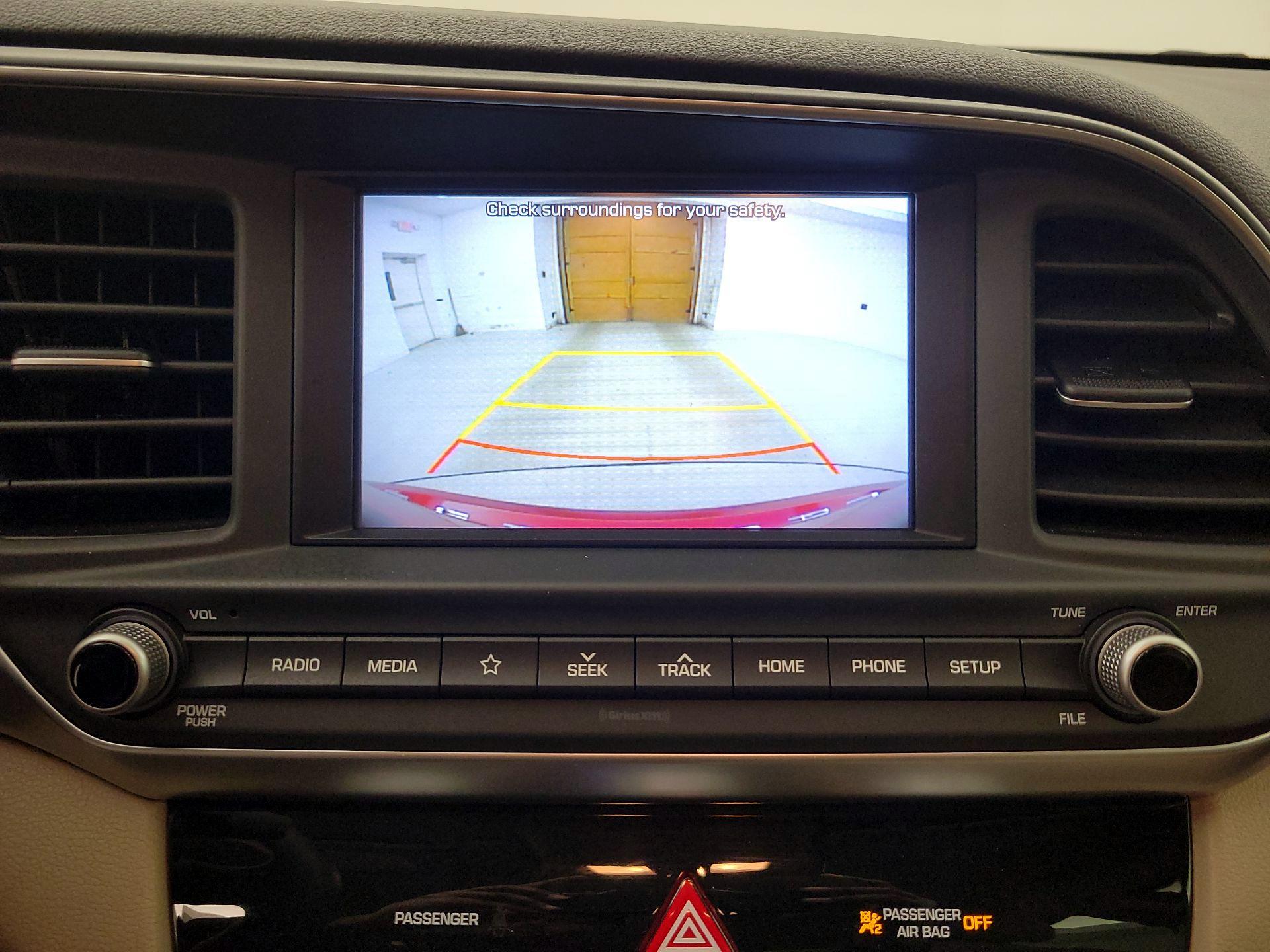 Thumbnail: 2019 Hyundai Elantra - 14