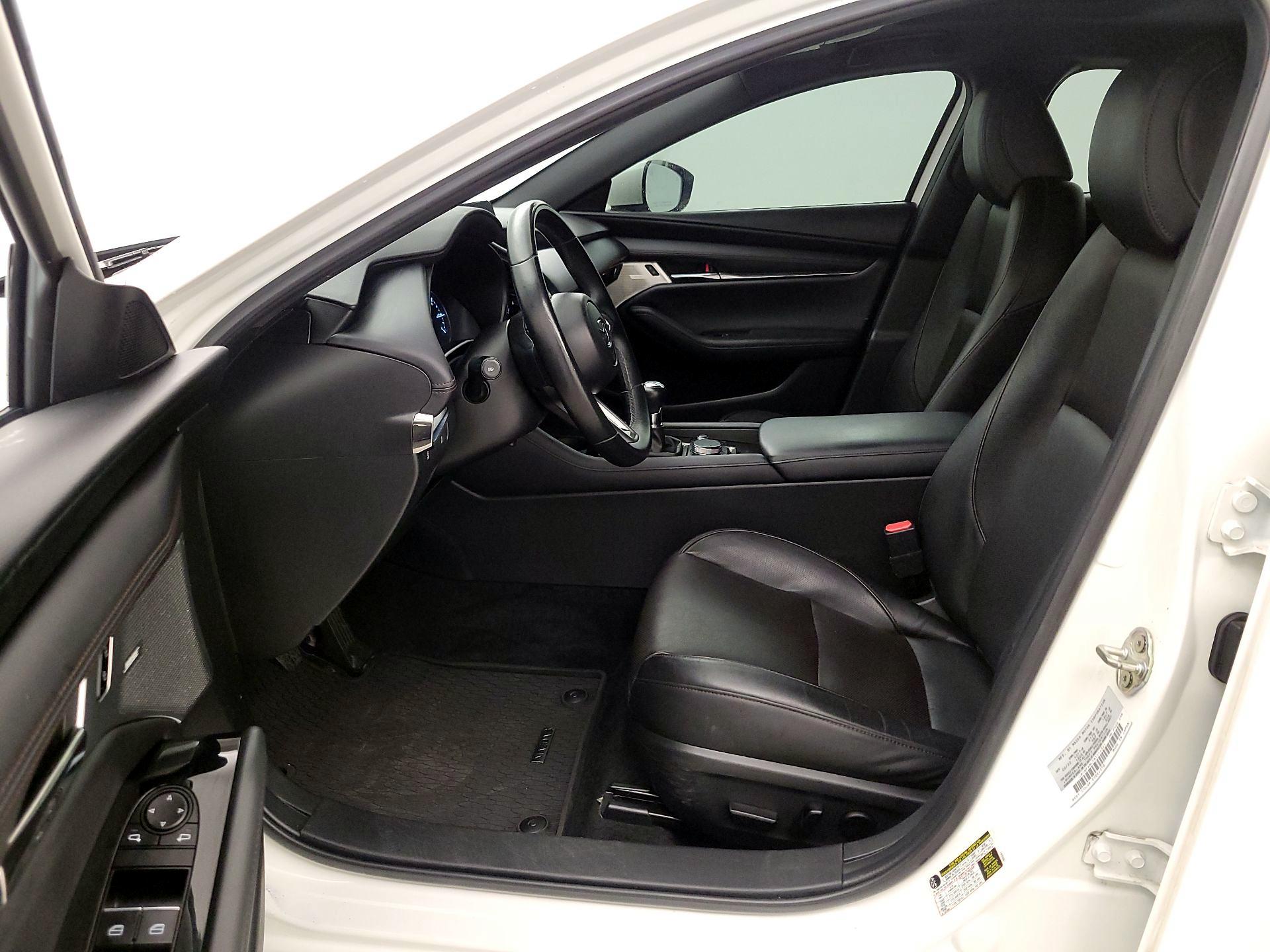 Thumbnail: 2022 Mazda Mazda3 - 11