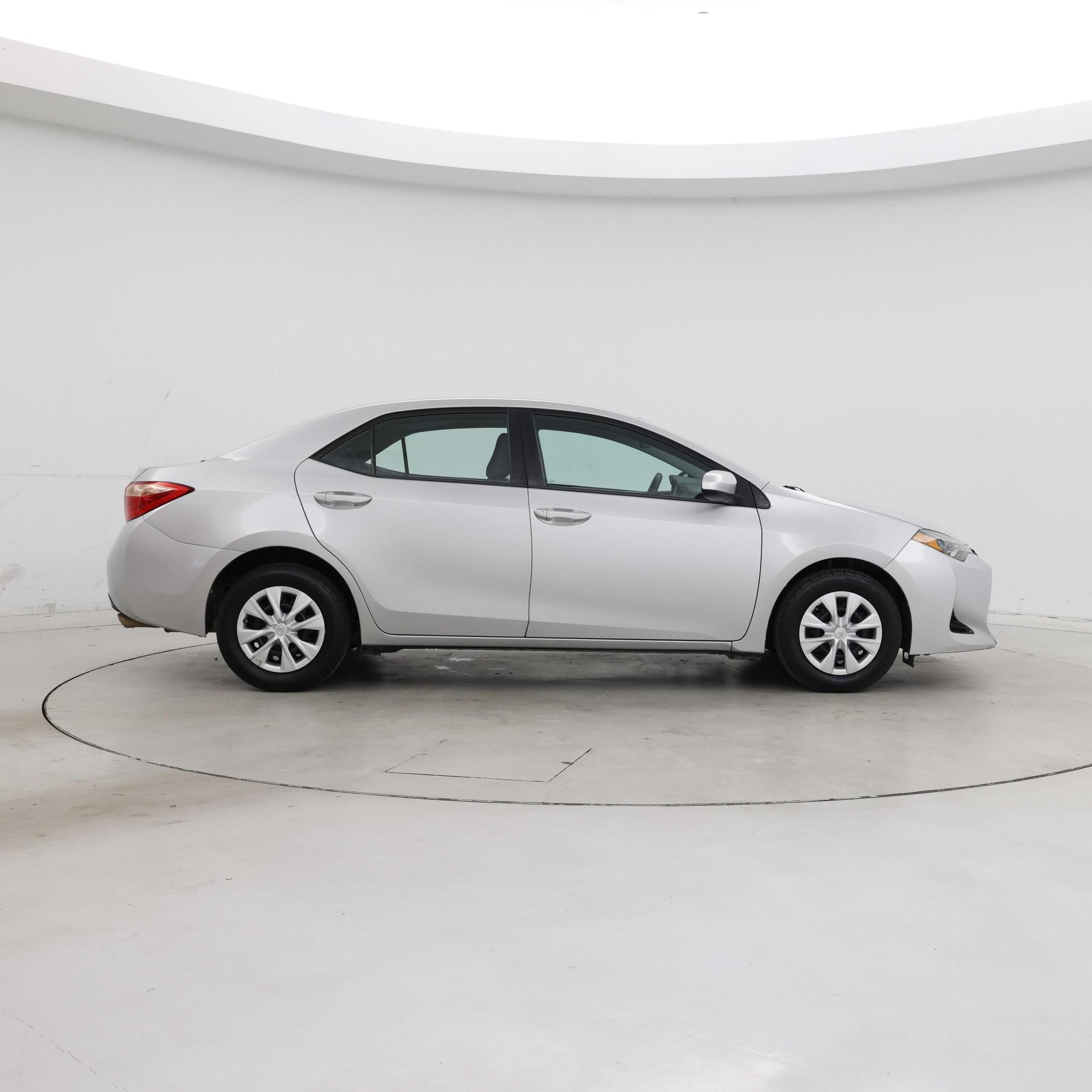 Thumbnail: 2018 Toyota Corolla - 7