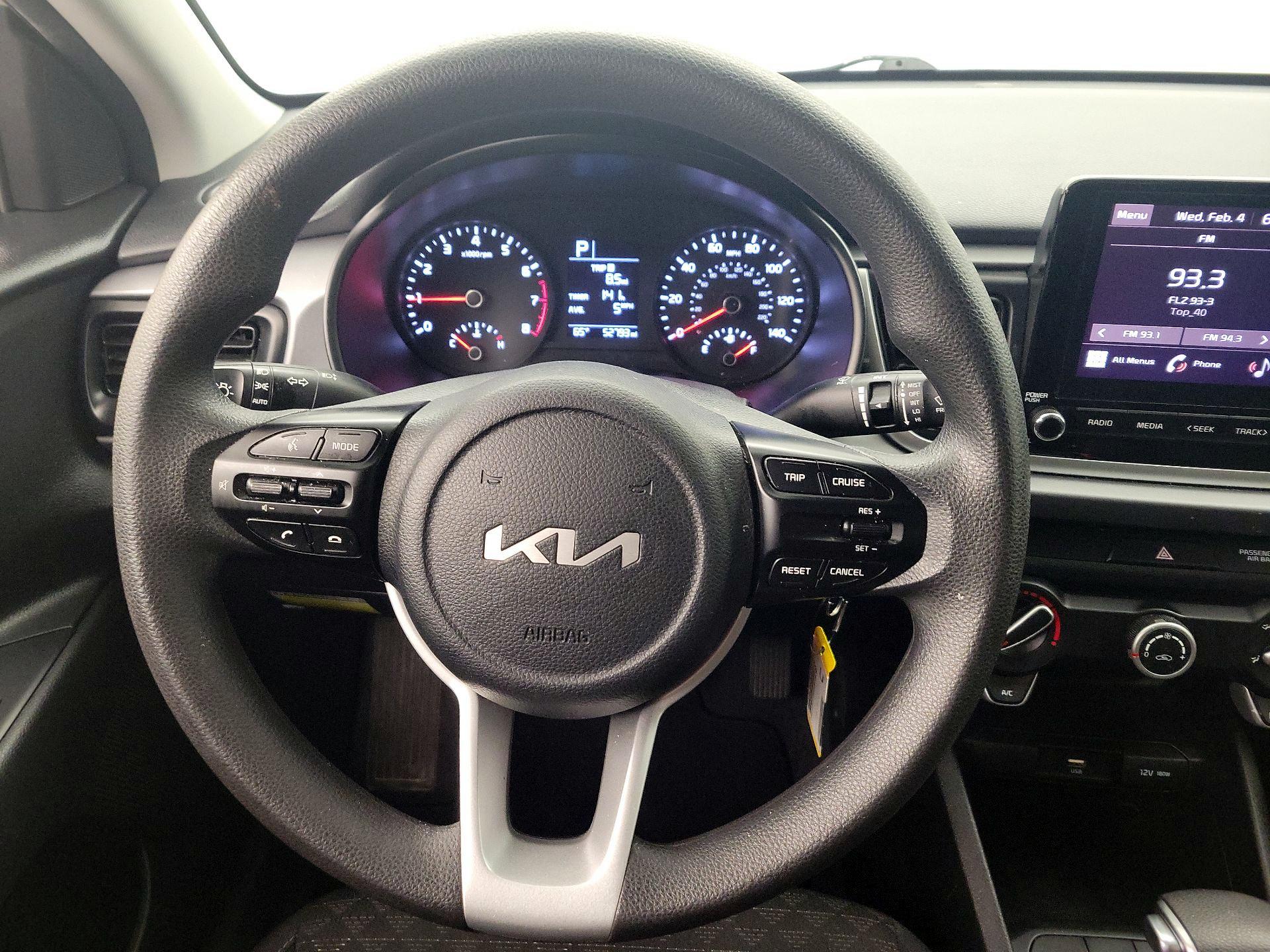 Thumbnail: 2022 Kia Rio - 10