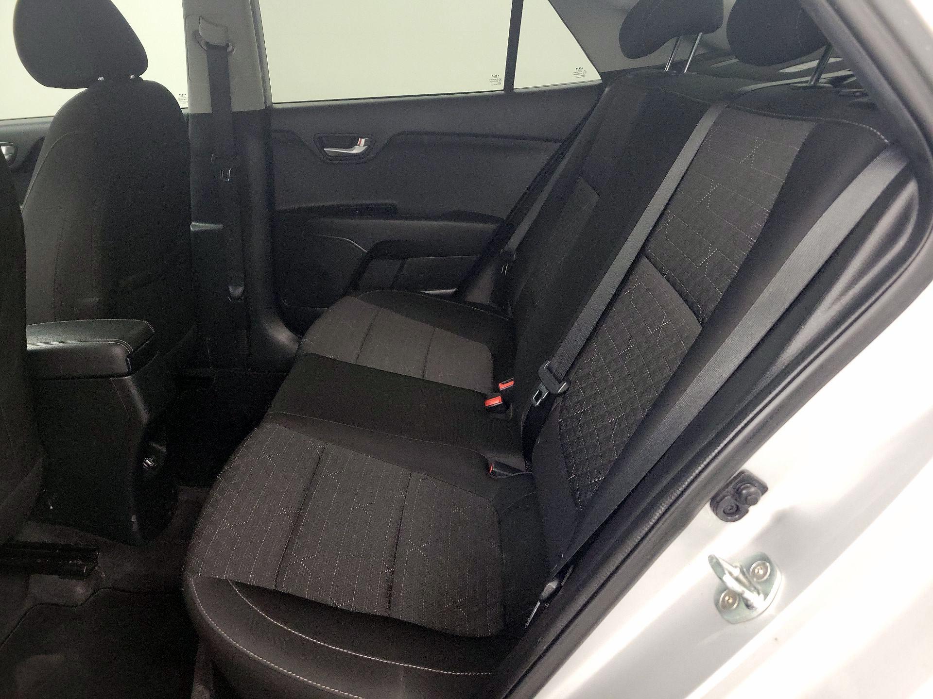 Thumbnail: 2022 Kia Rio - 19