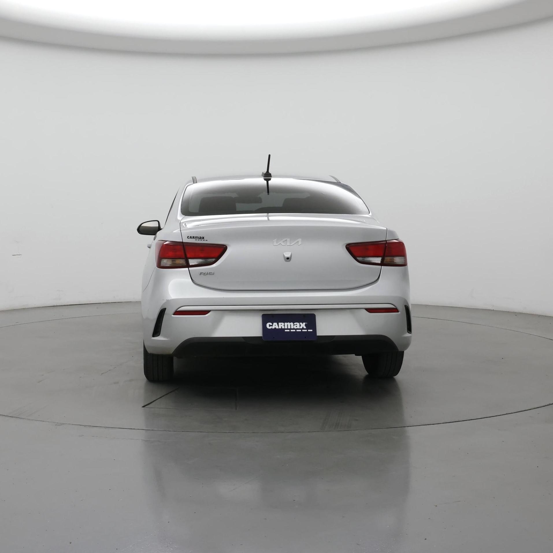 Thumbnail: 2022 Kia Rio - 6